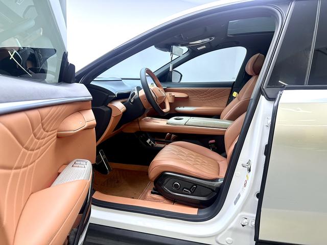 Deepal S07 2023 car image #13