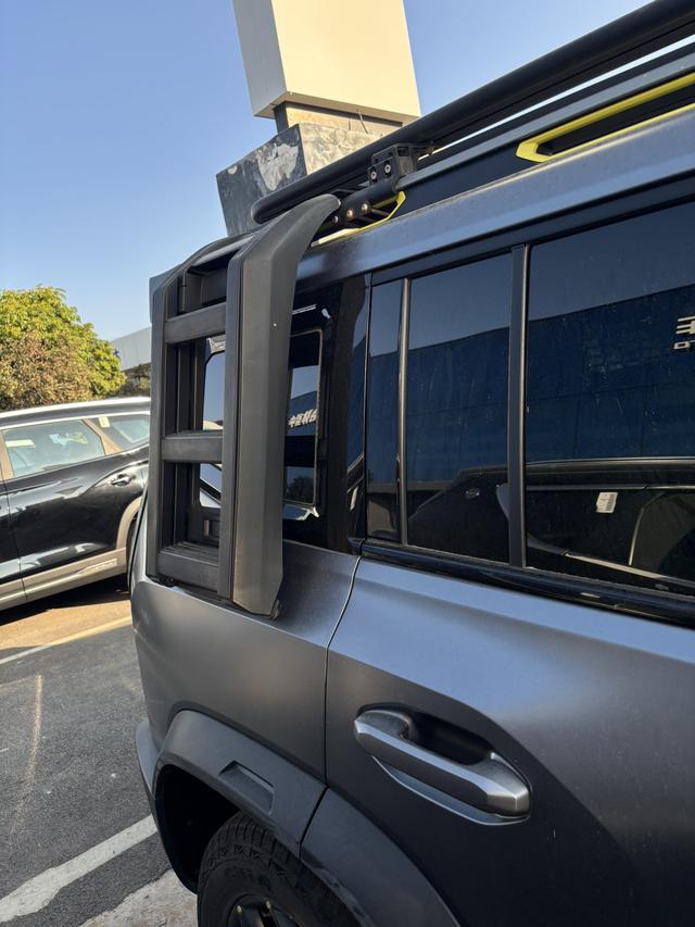 Traveller 2023 car image #13