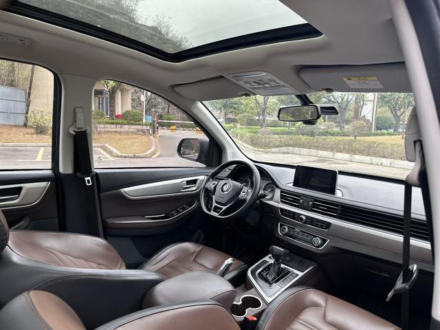 Forthing JOYEAR X6 2017 car image #13