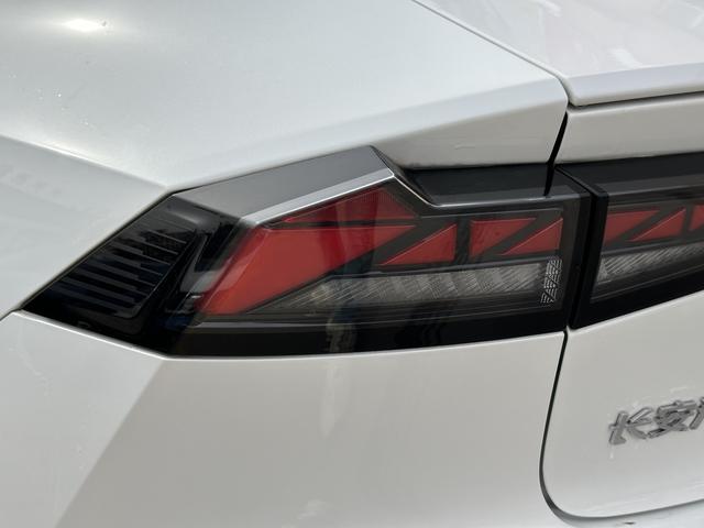 Changan UNI-V iDD 2025 car image #13