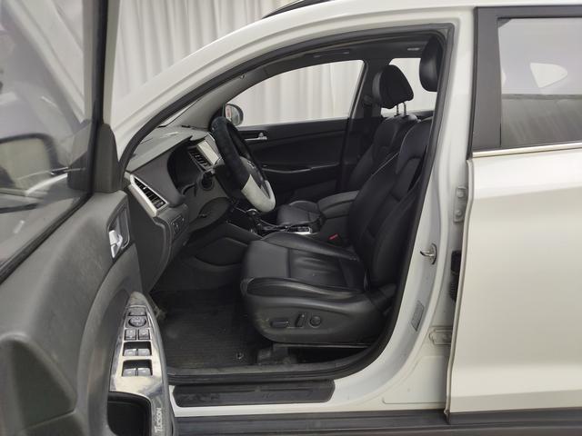 Hyundai Tucson 2018 car image #13