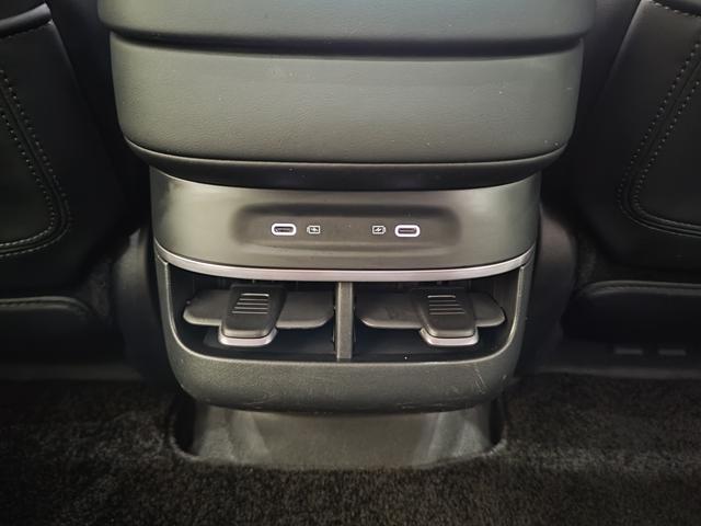 极氪 极氪007 2023 汽车图片 #13