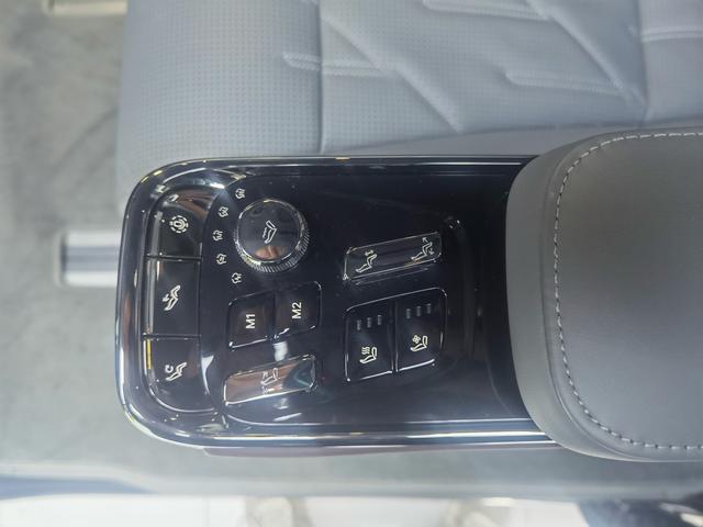 极氪 极氪009 2025 汽车图片 #13