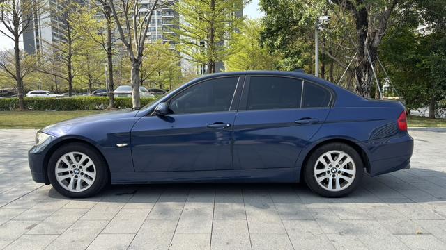 BMW 3 Series 2009 car image #13