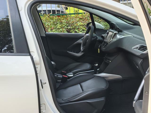 Peugeot 2008 2014 immagine di auto #13