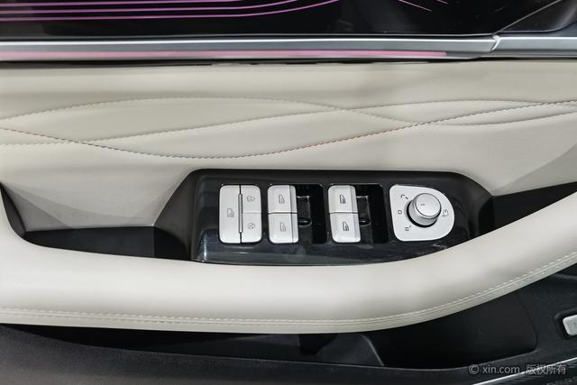 GEELY Monjaro 2023 image de voiture #13