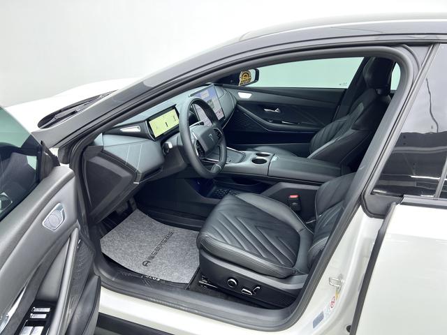 Deepal SL03 2023 изображение автомобиля #13