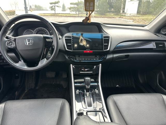 Honda Accord 2016 car image #13