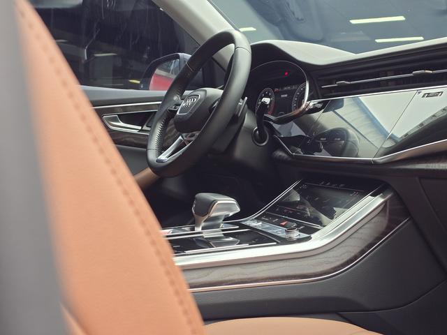 奥迪 奥迪Q8 2020 汽车图片 #13