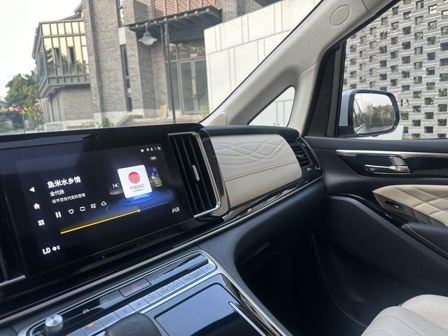 广汽传祺 传祺M8 2022 汽车图片 #13