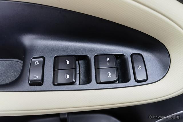 Wuling Binguo 2023 изображение автомобиля #13