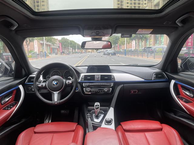 BMW 3 Series 2019 car image #13