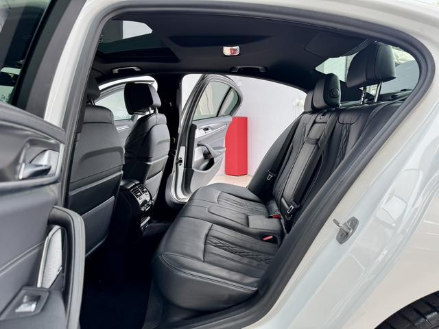 BMW 5 Series (Imported) 2020 car image #13