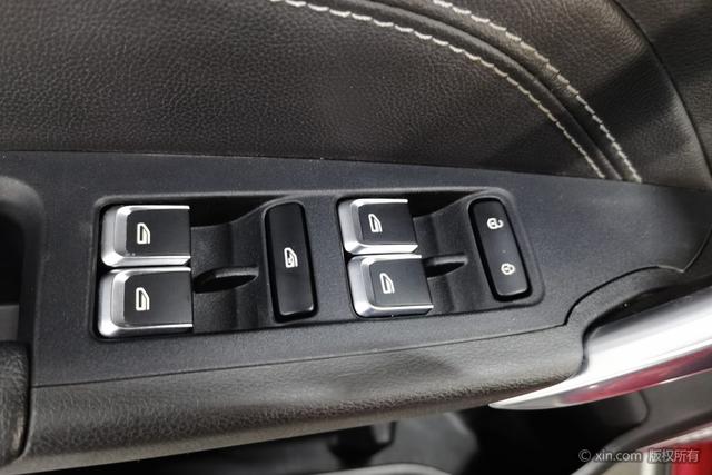 GEELY Vision X3 2019 immagine di auto #13