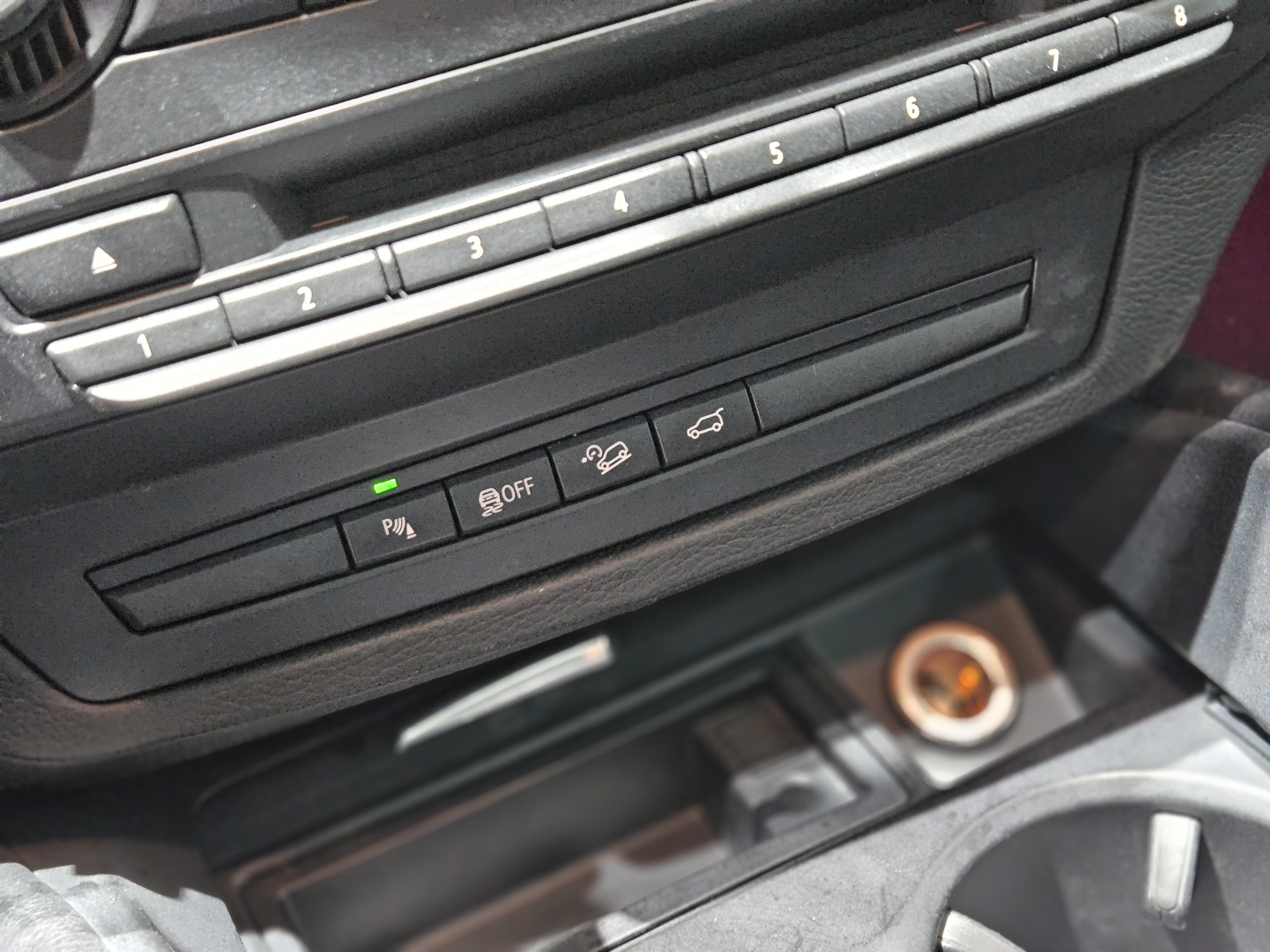 BMW X6 M 2010 immagine di auto #13