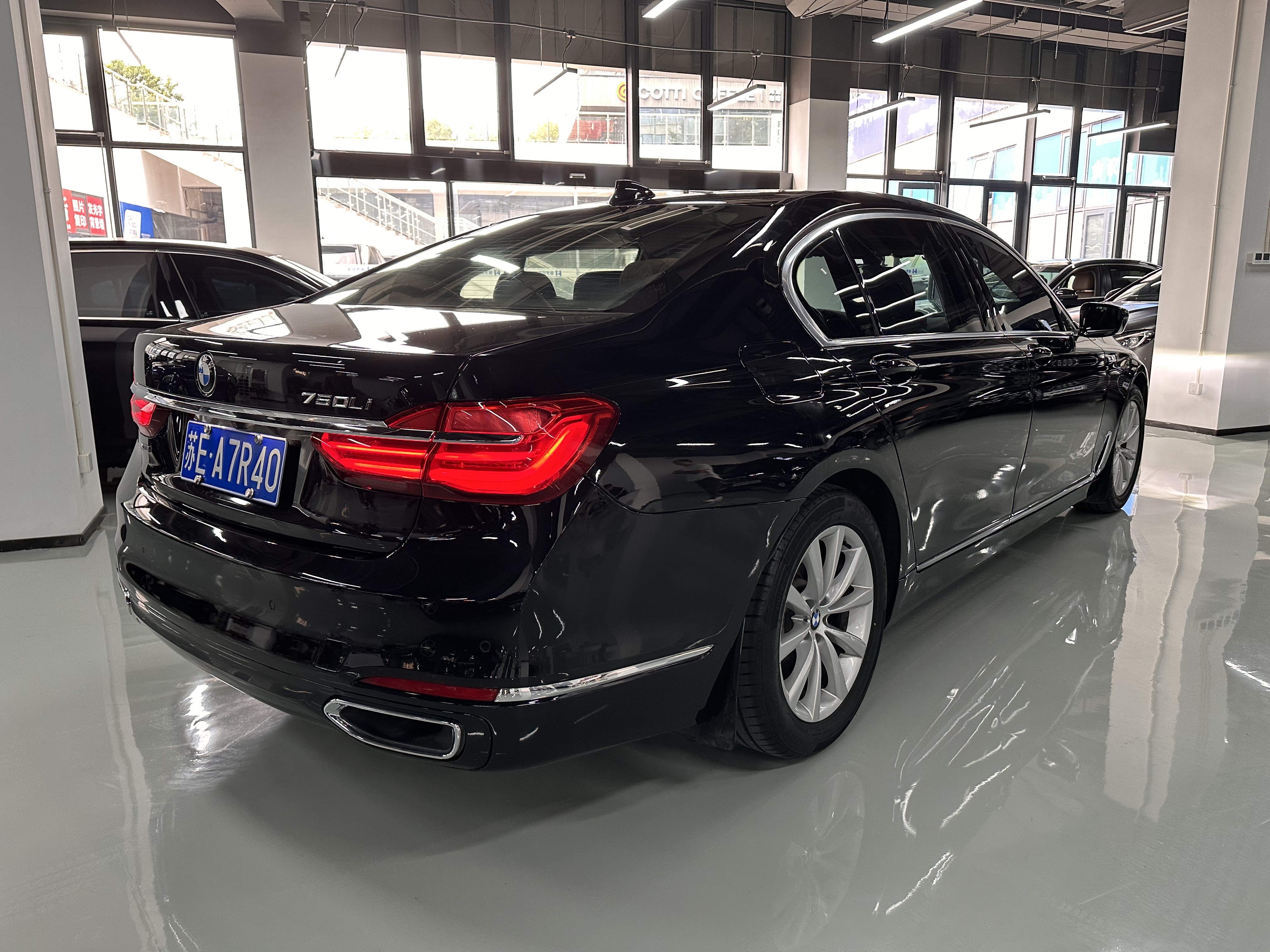 BMW 7 Series 2017 #13 BMW 7 Series 2017 car image #13