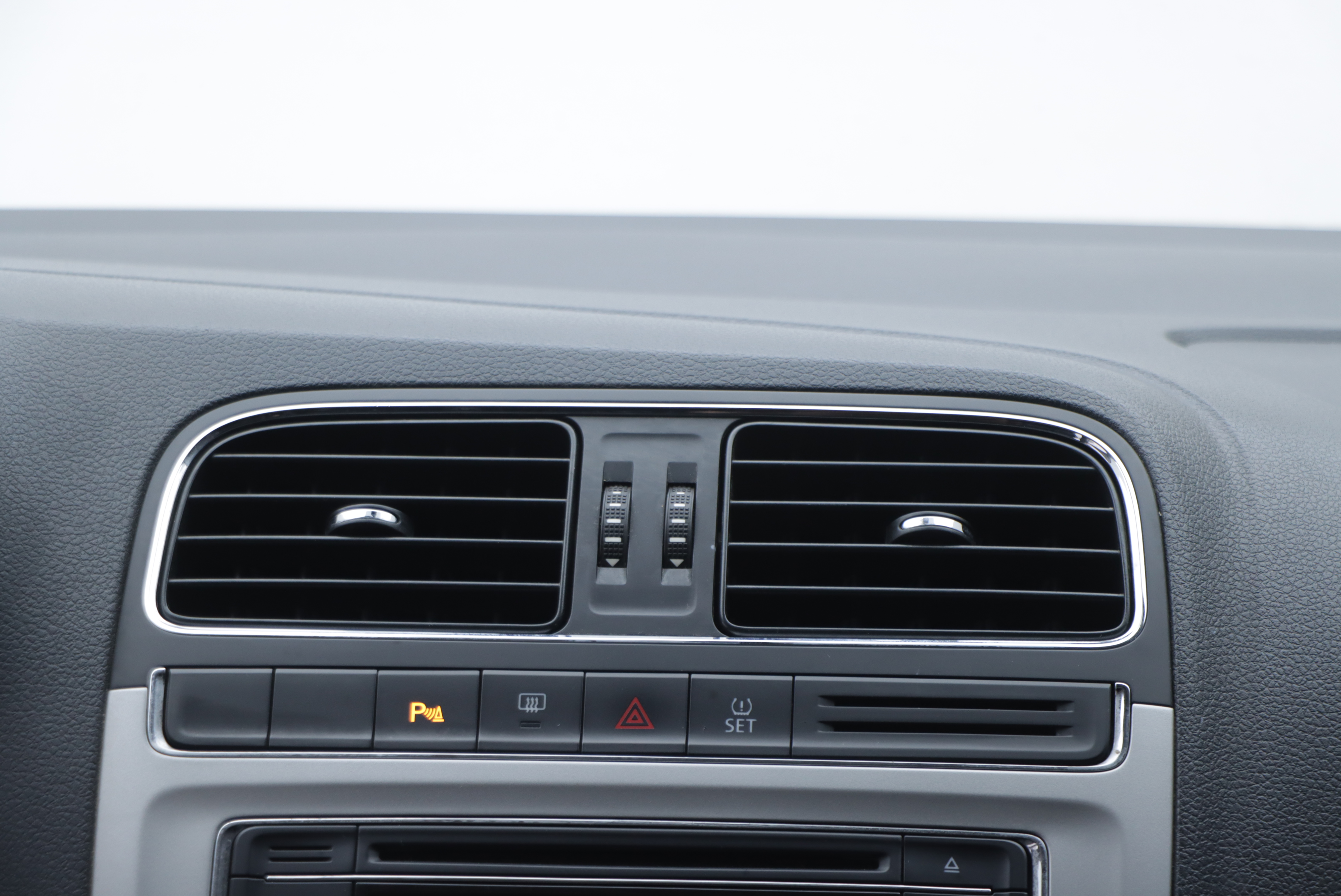 Volkswagen Polo 2016 immagine di auto #13