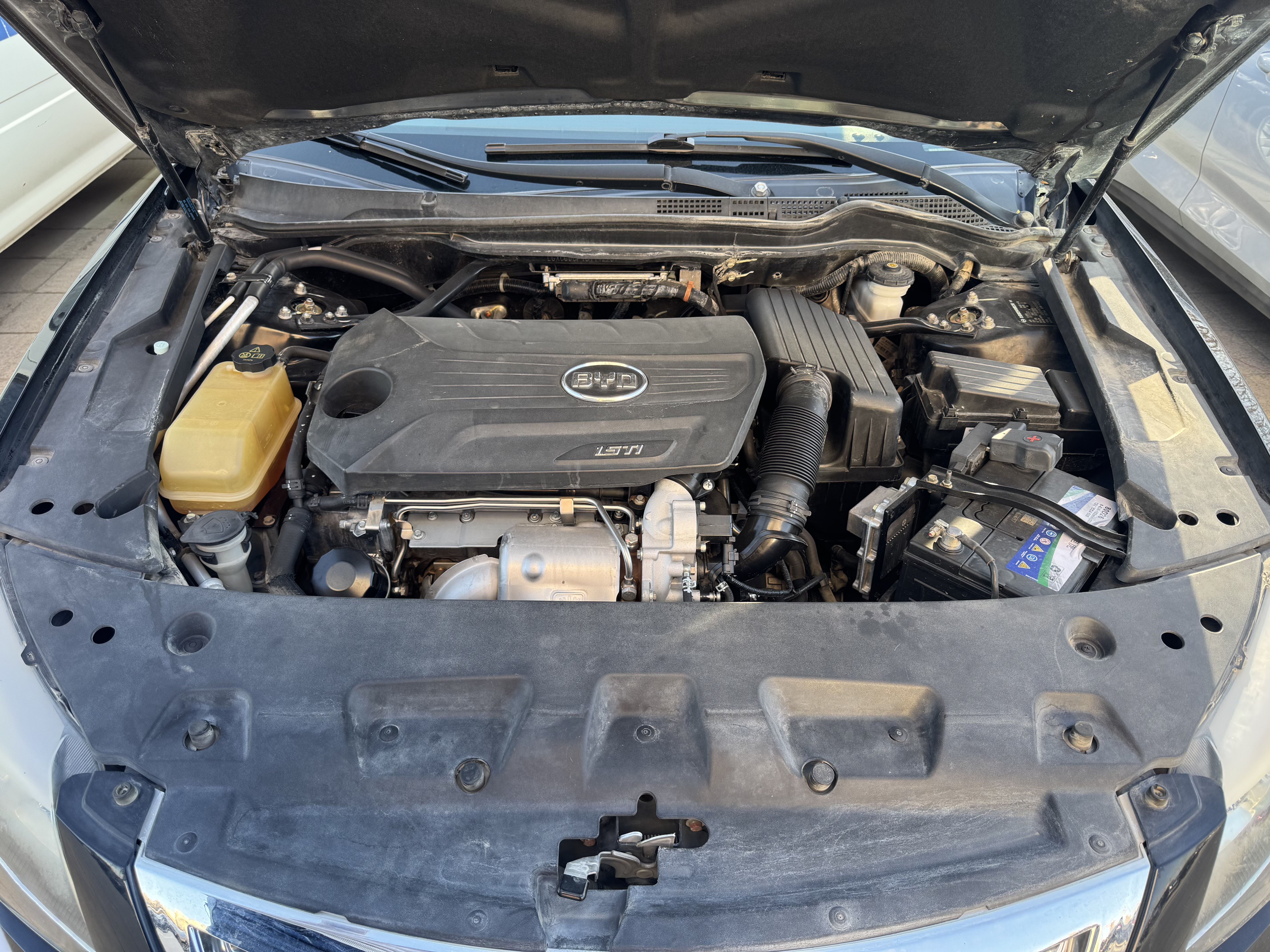 BYD G6 2013 car image #13