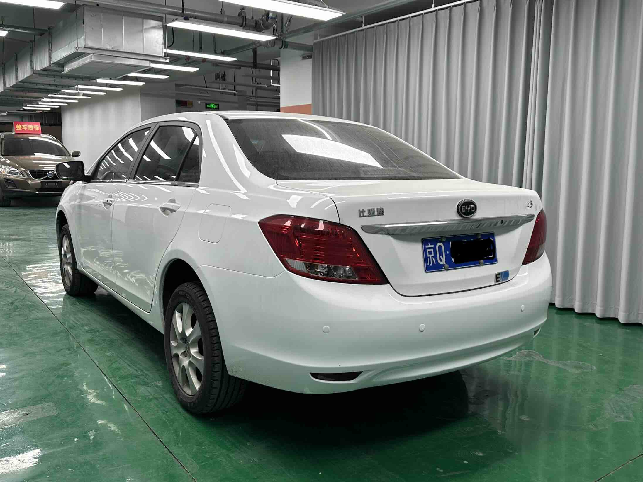BYD e5 2017 #13 BYD e5 2017 car image #13