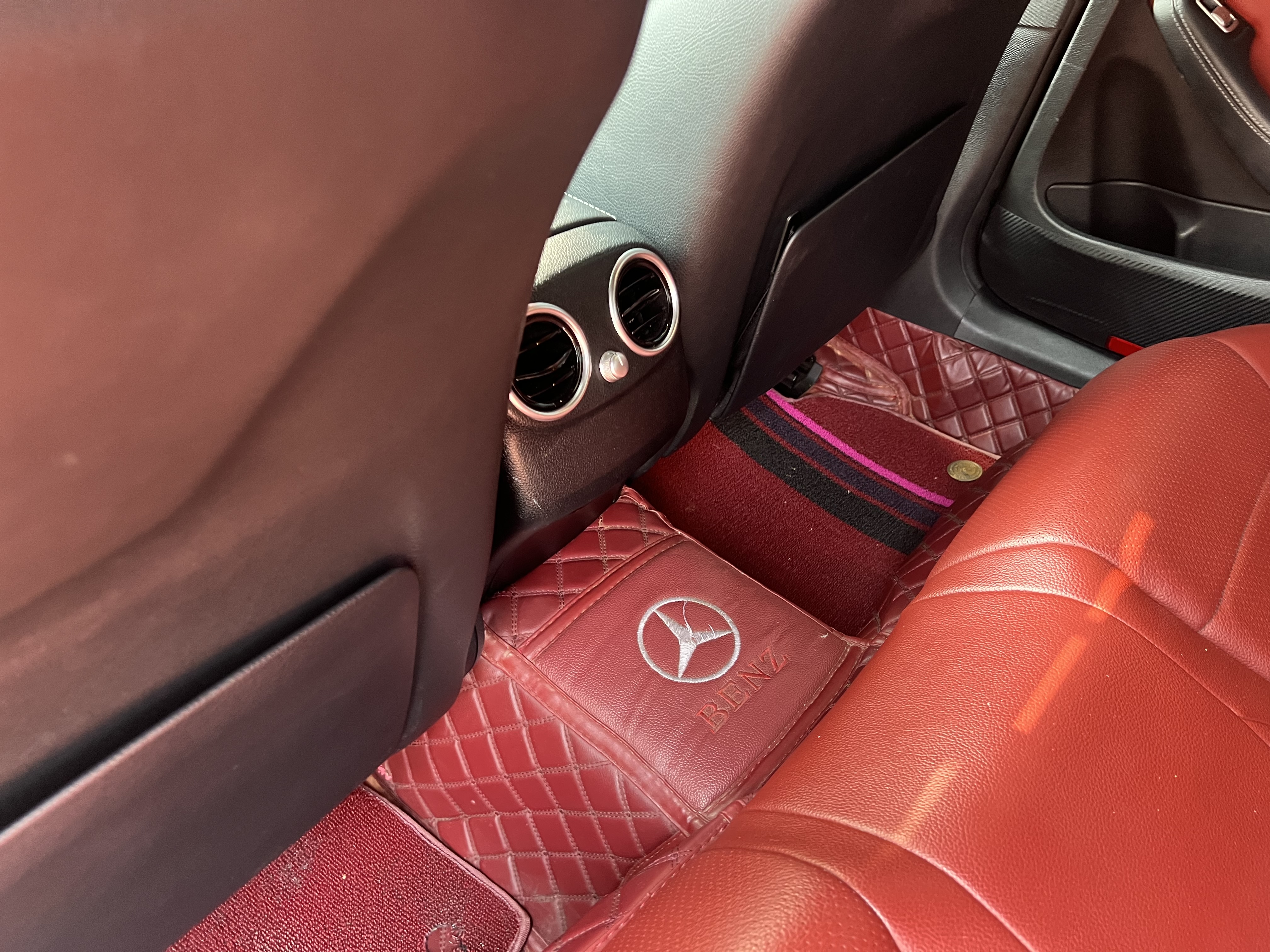 Mercedes-Benz C Class 2016 immagine di auto #13