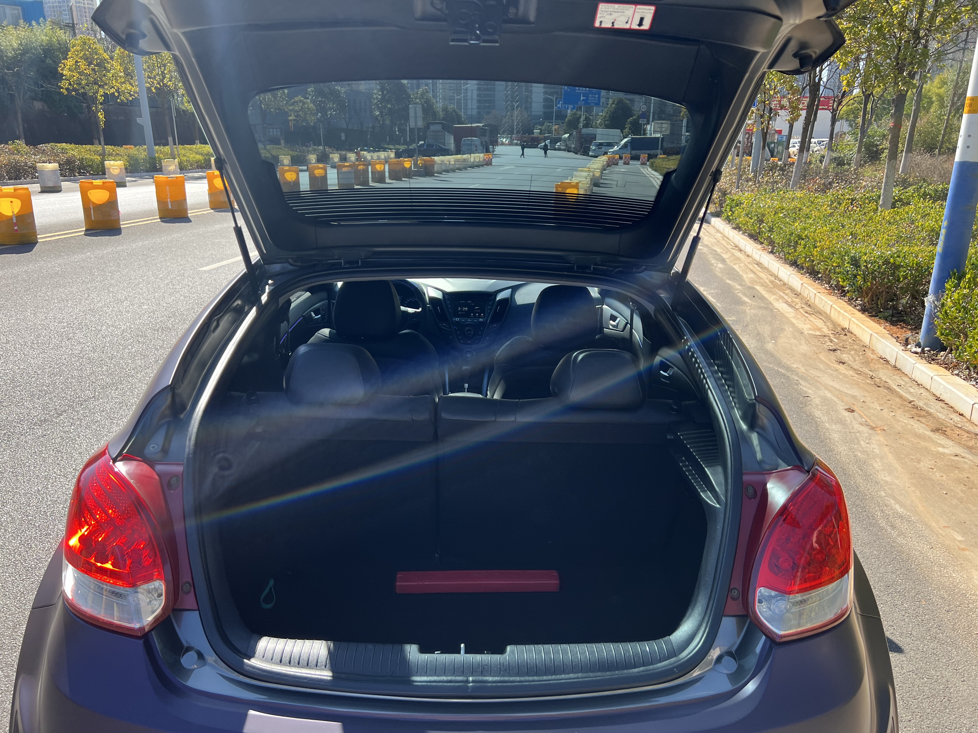 Hyundai Veloster 2013 #13 Hyundai Veloster 2013 car image #13