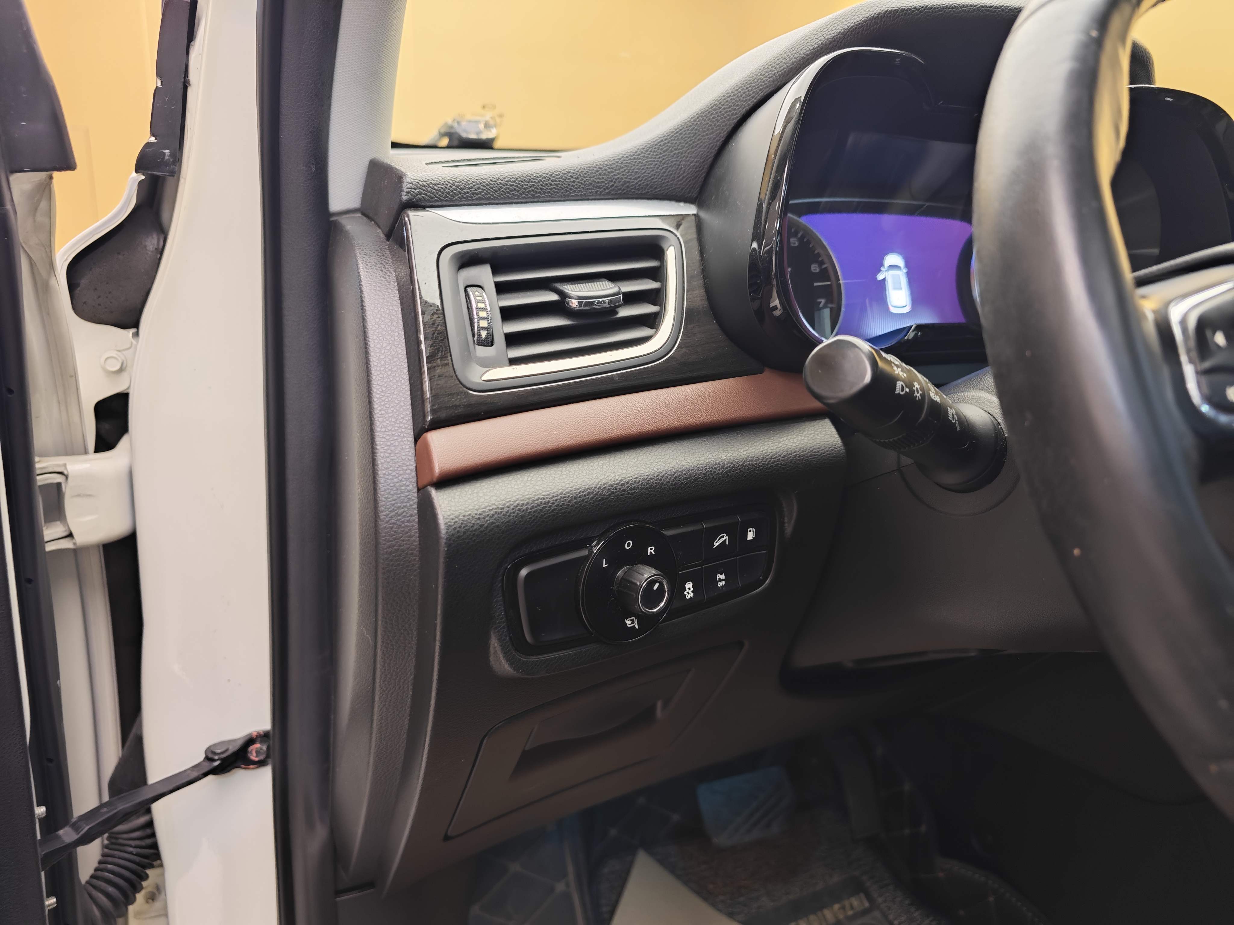 GAC Trumpchi GS8 2017 #13 GAC Trumpchi GS8 2017 car image #13