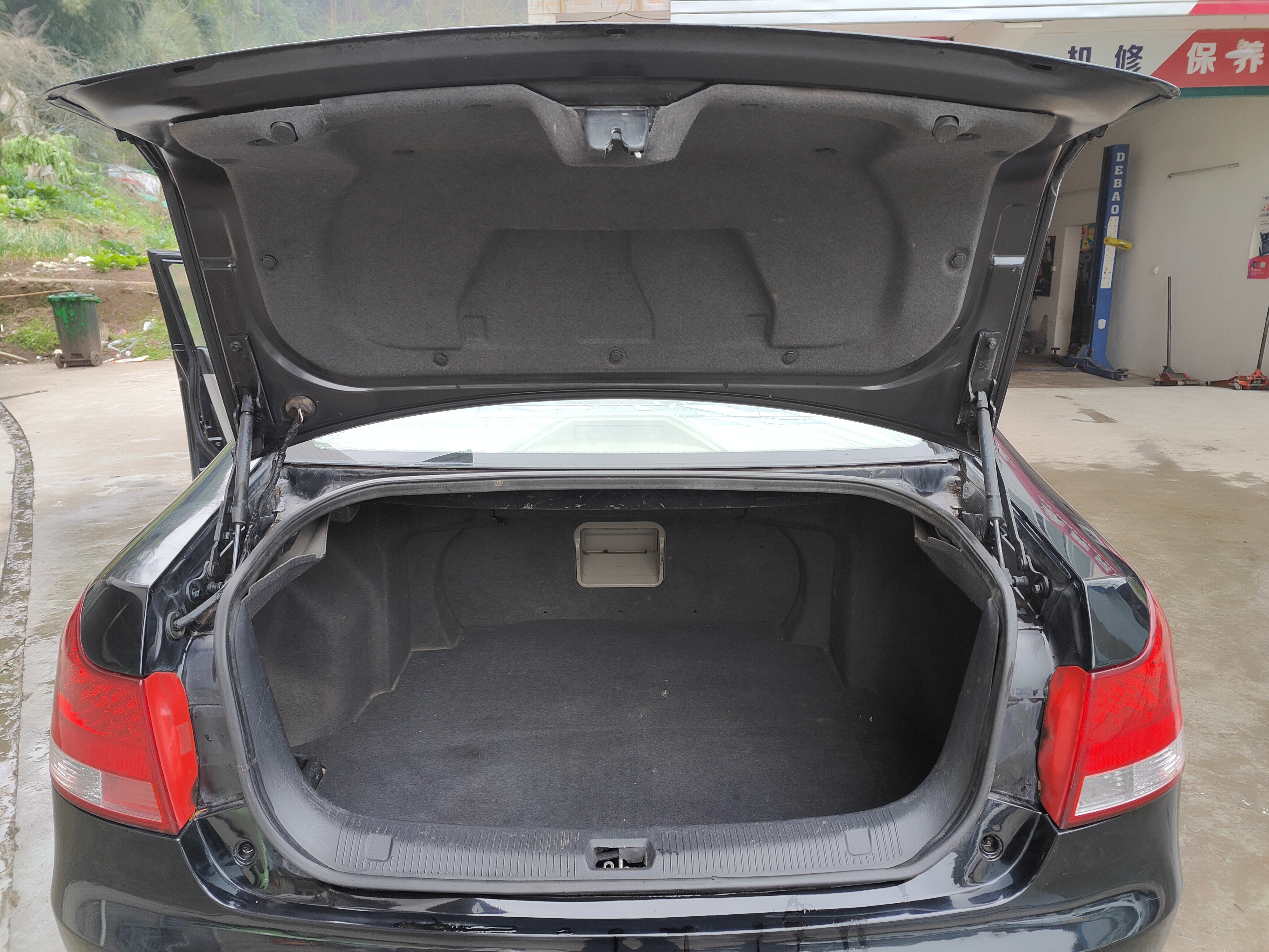 GEELY EC8 2014 #13 GEELY EC8 2014 car image #13