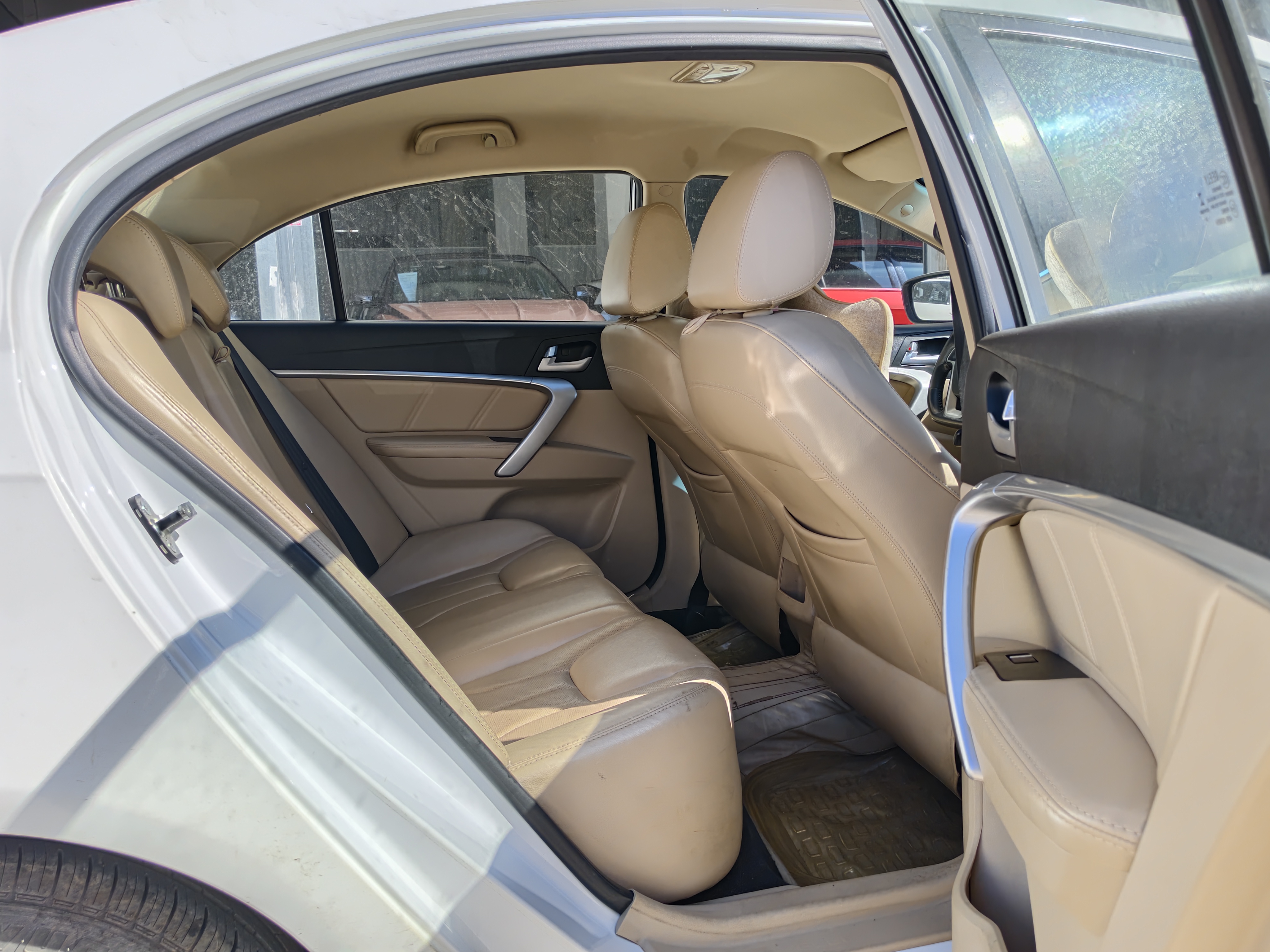 GEELY Emgrand 2017 car image #13