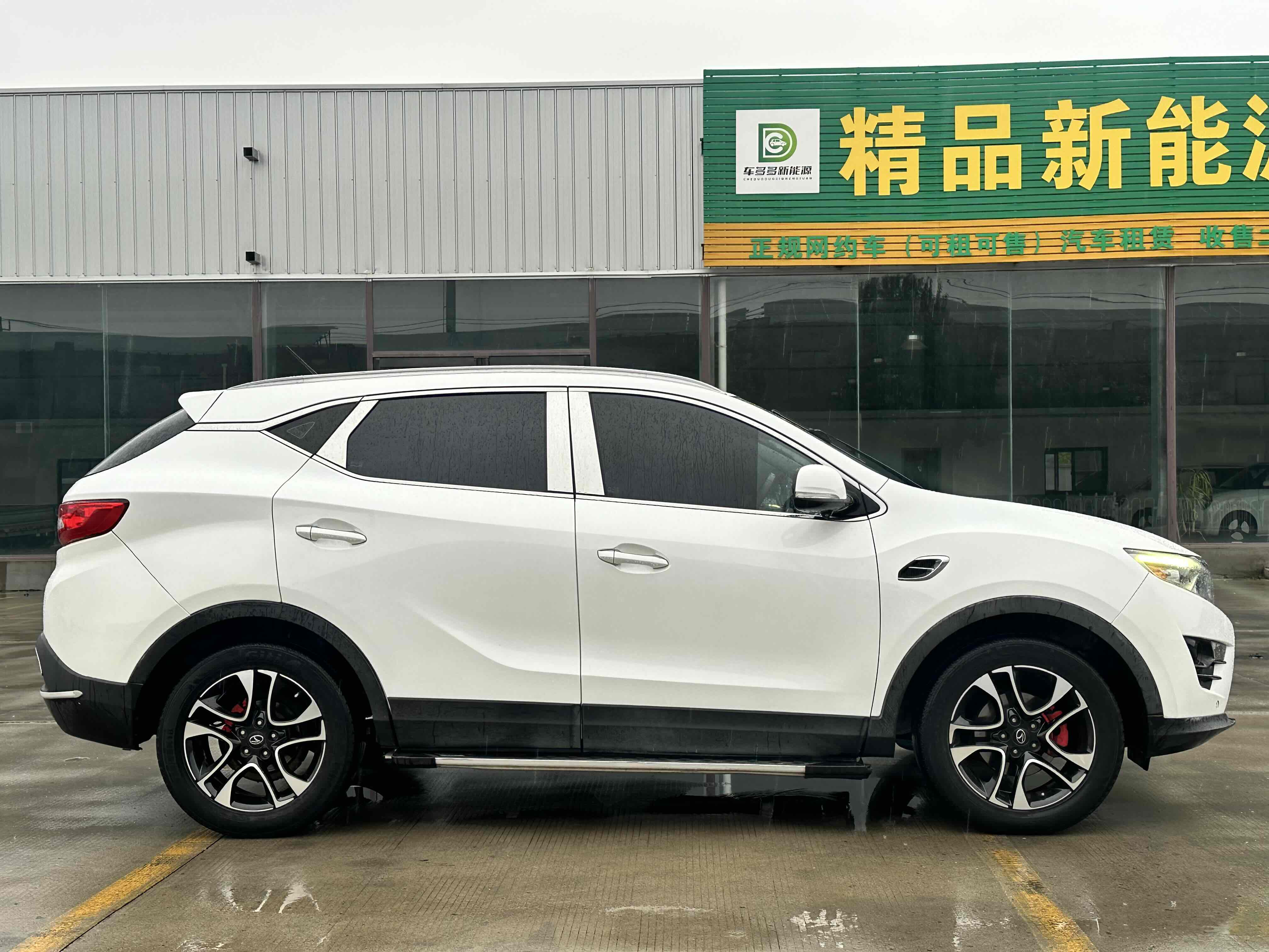 Soueast DX7 2017 #13 Soueast DX7 2017 car image #13