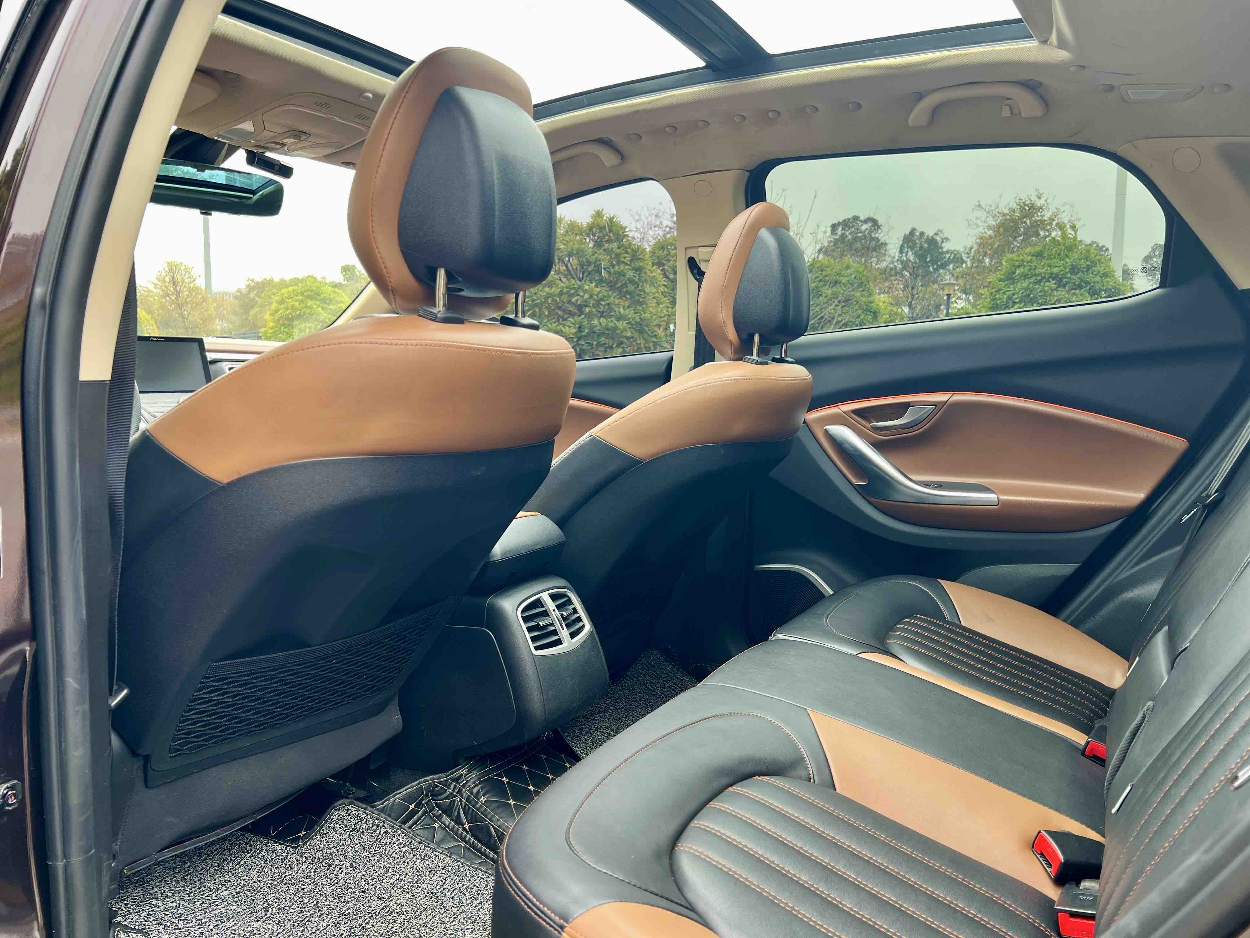 Soueast DX7 2017 car image #13