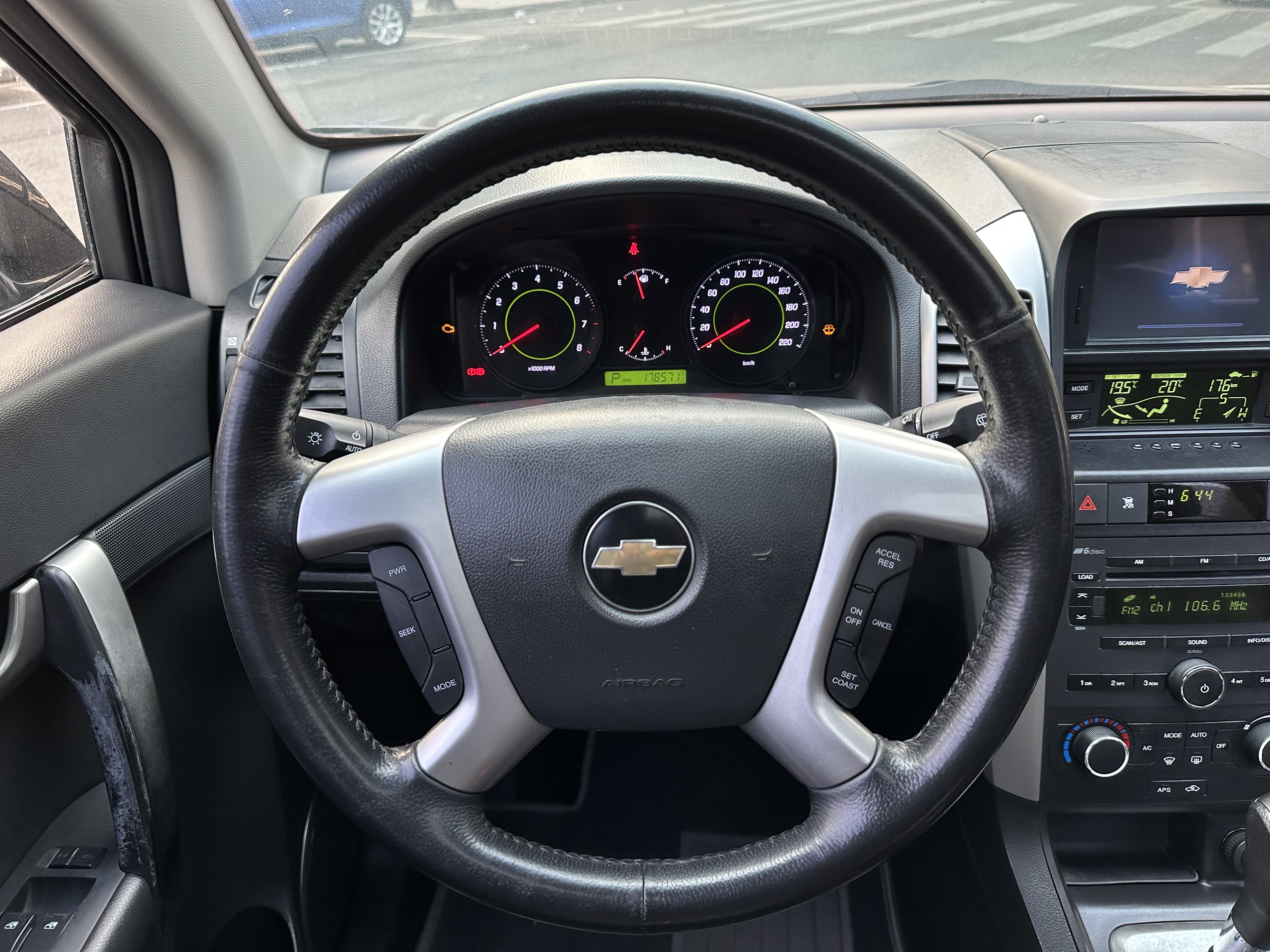 Chevrolet Captiva (Imported) 2010 #13 Chevrolet Captiva (Imported) 2010 car image #13