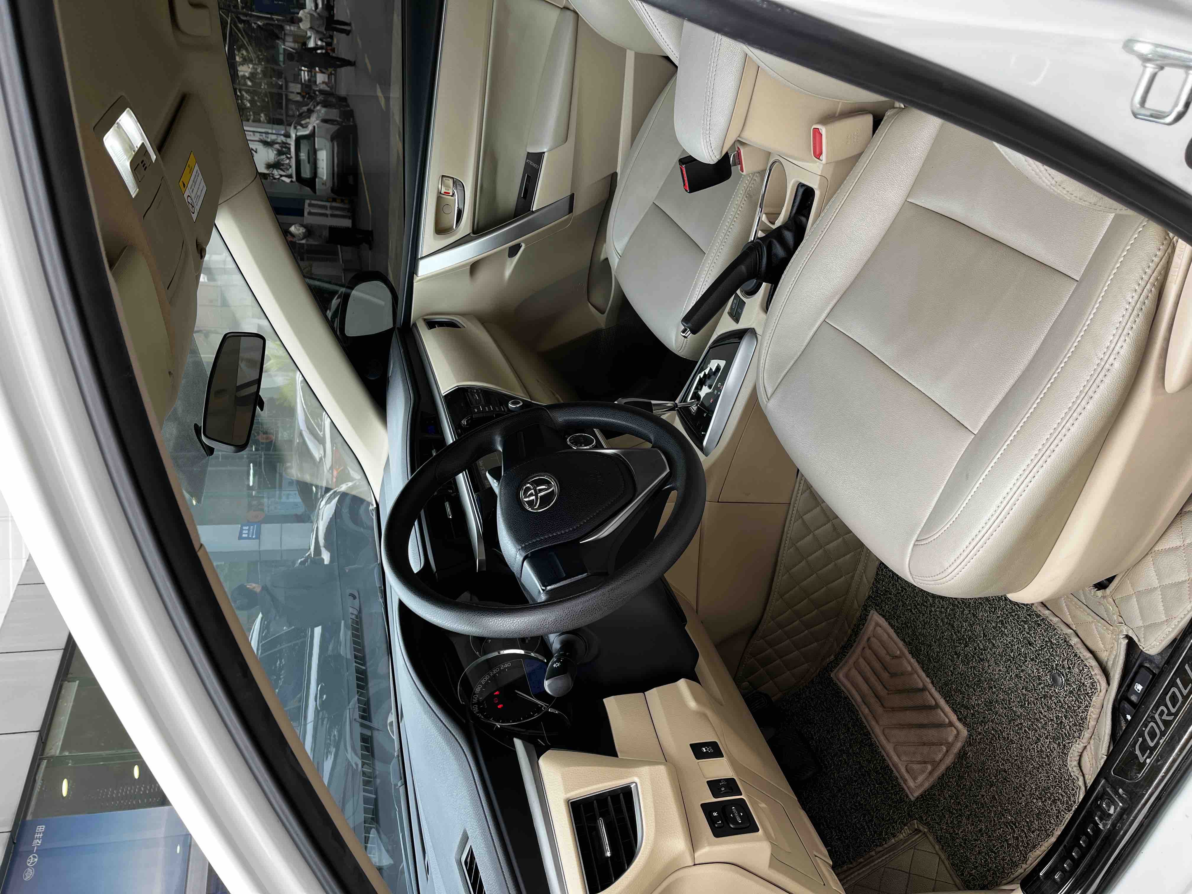 Corolla 2017 car image #13