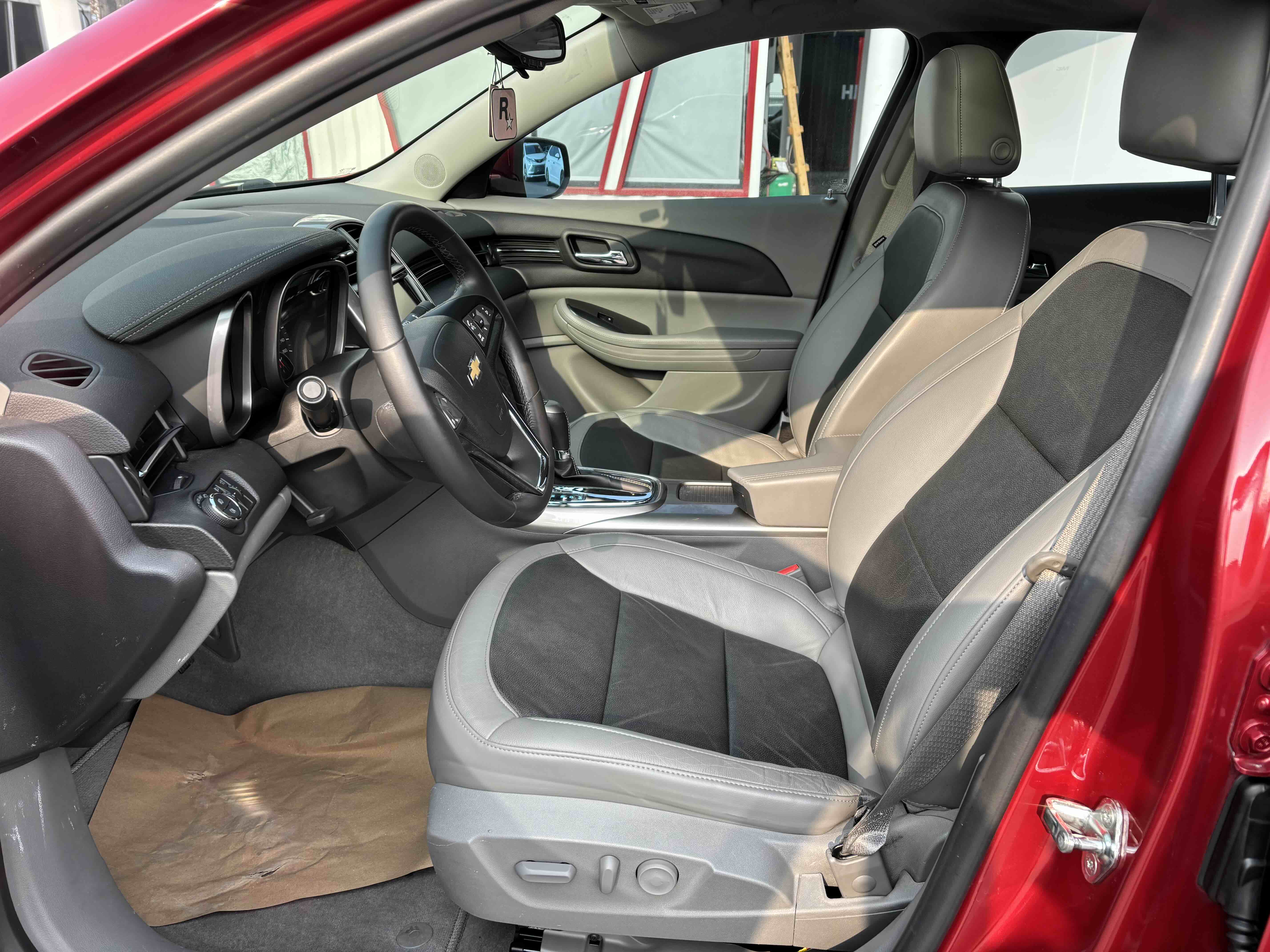 Chevrolet Malibu 2013 изображение автомобиля #13