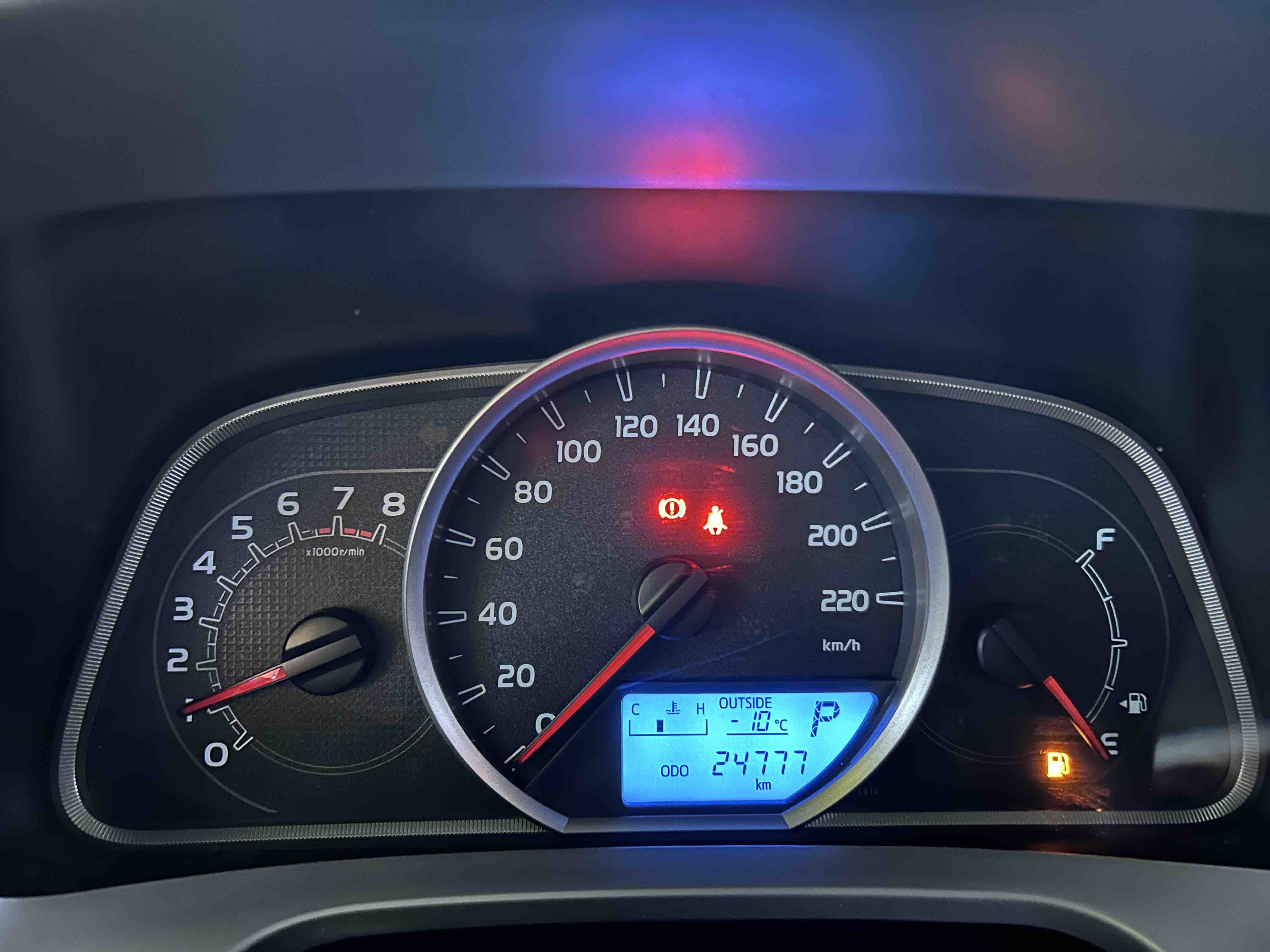 Toyota RAV4 2017 car image #13