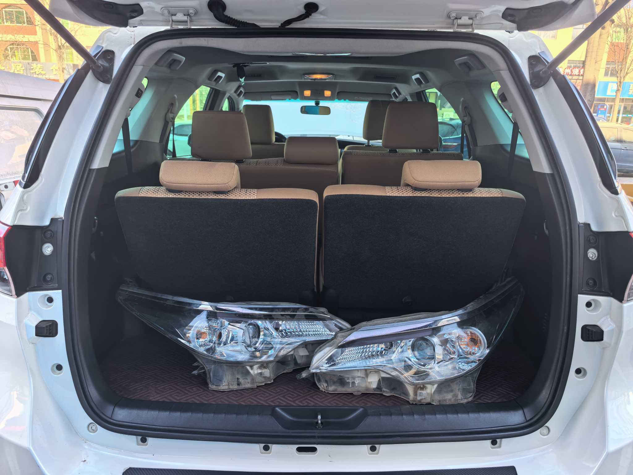 Toyota Fortuner 2019 car image #13