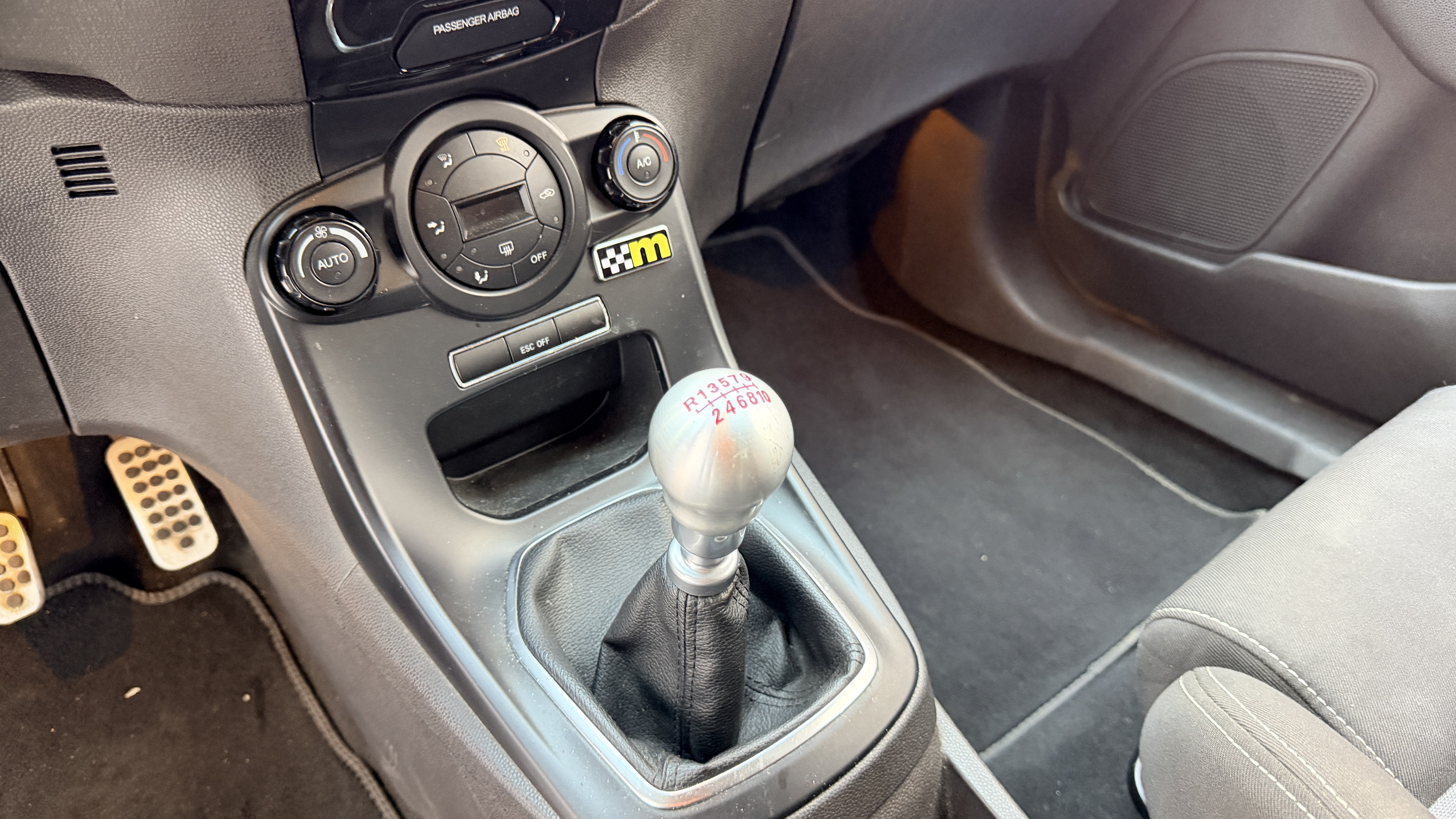 Ford Fiesta (Imported) 2013 car image #13