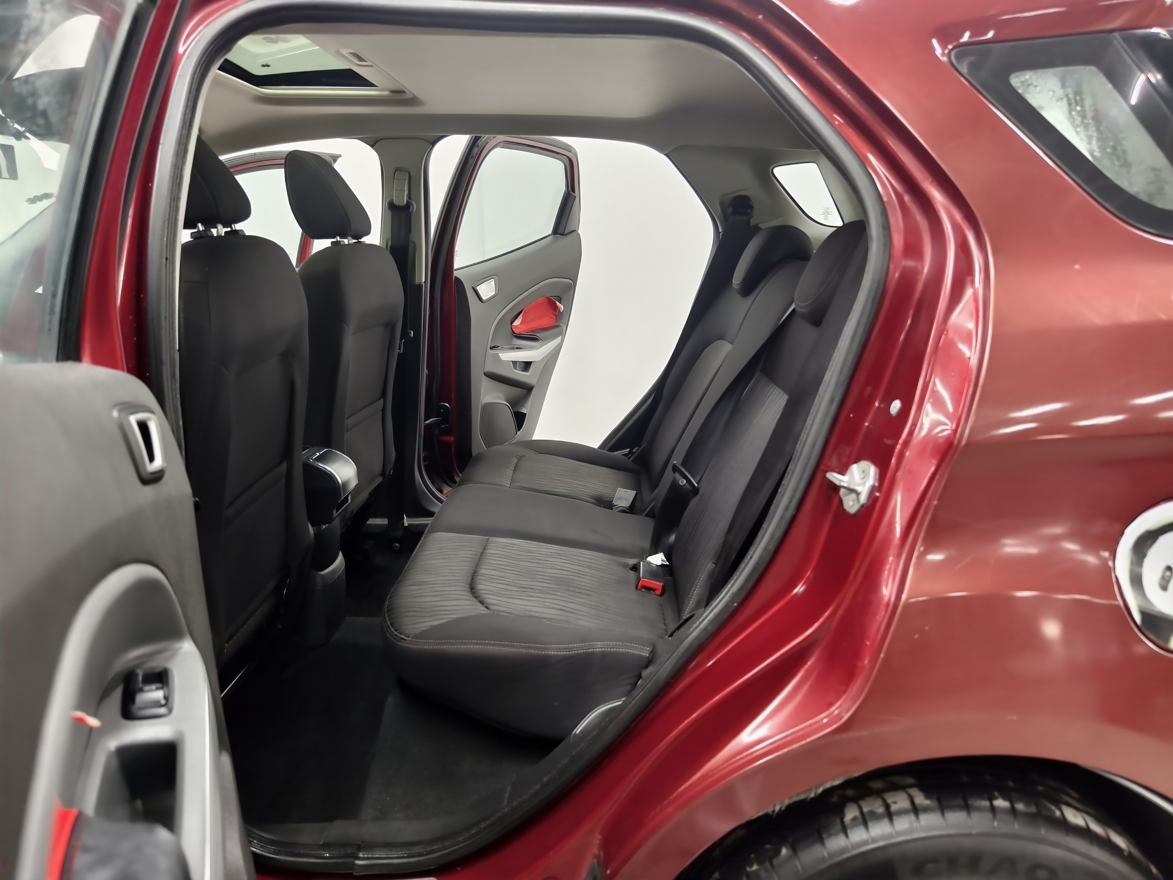 Ford EcoSport 2014 immagine di auto #13