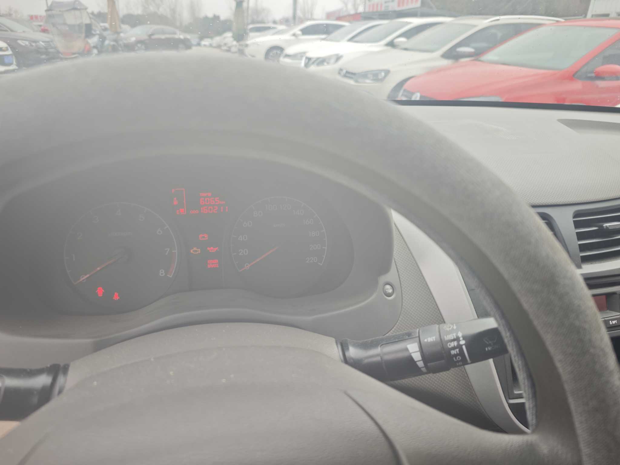 Hyundai Reina 2012 #13 Hyundai Reina 2012 car image #13