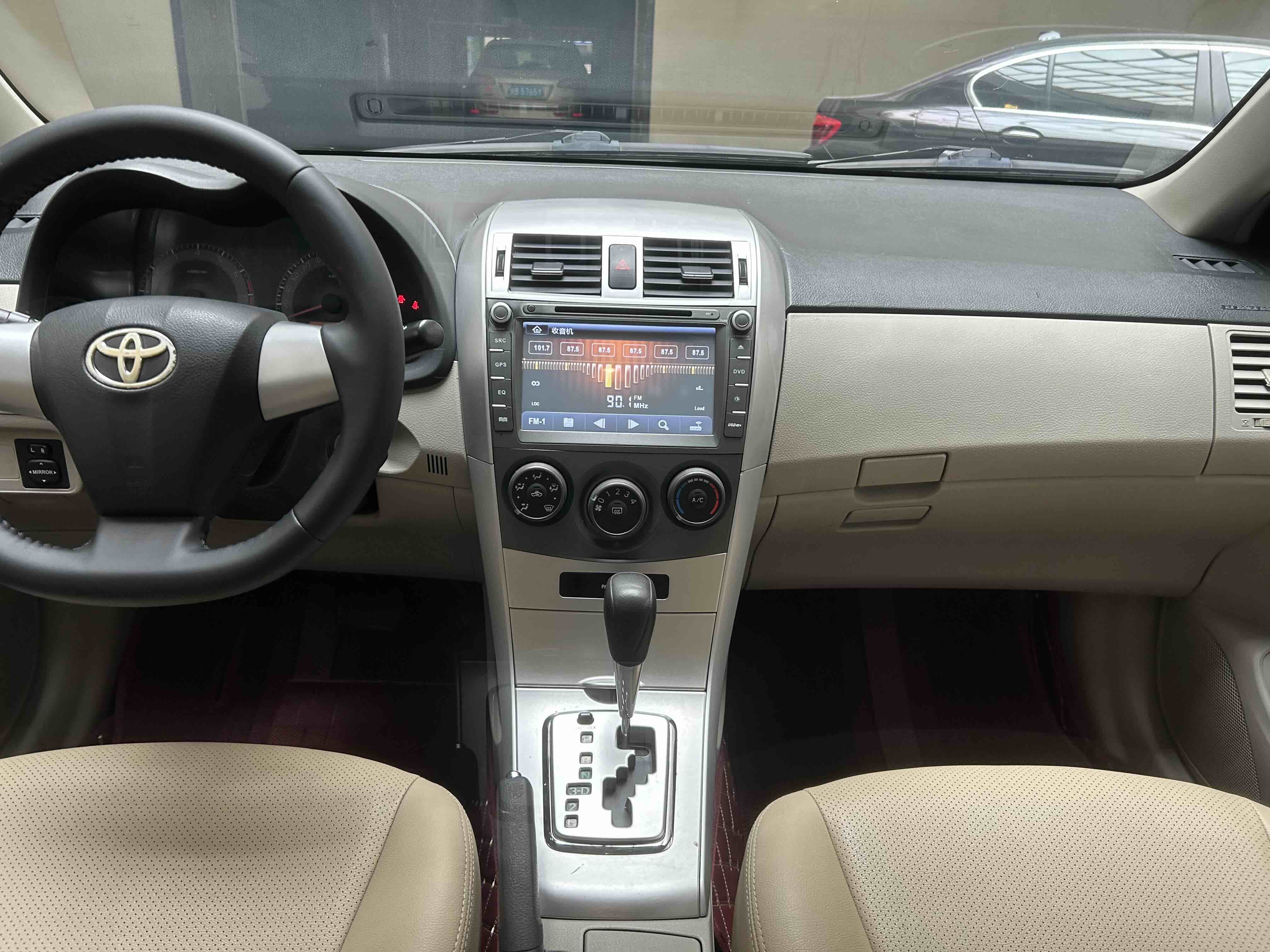 Toyota Corolla 2012 #13 Toyota Corolla 2012 car image #13