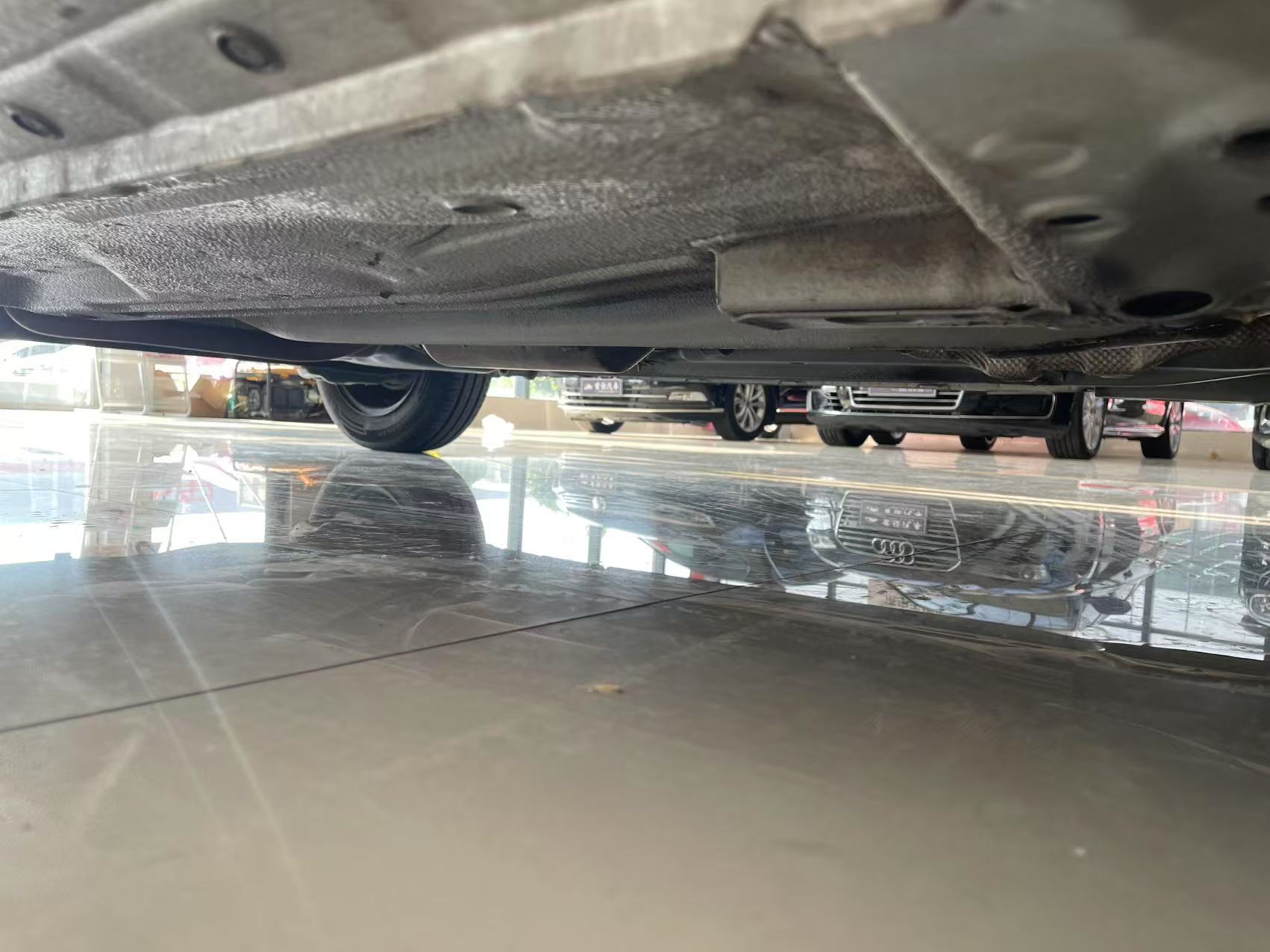 Nissan March 2012 immagine di auto #13