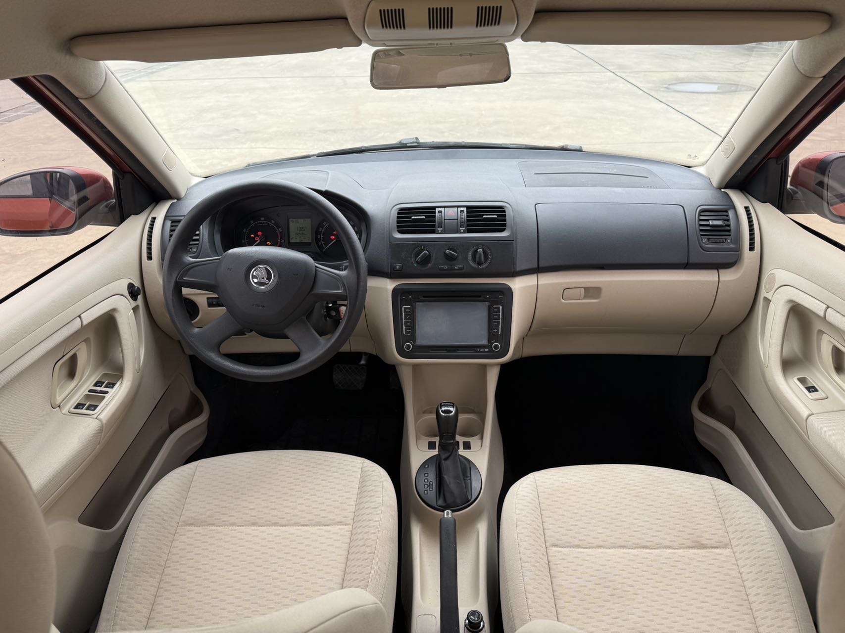 Skoda Fabia 2014 immagine di auto #13