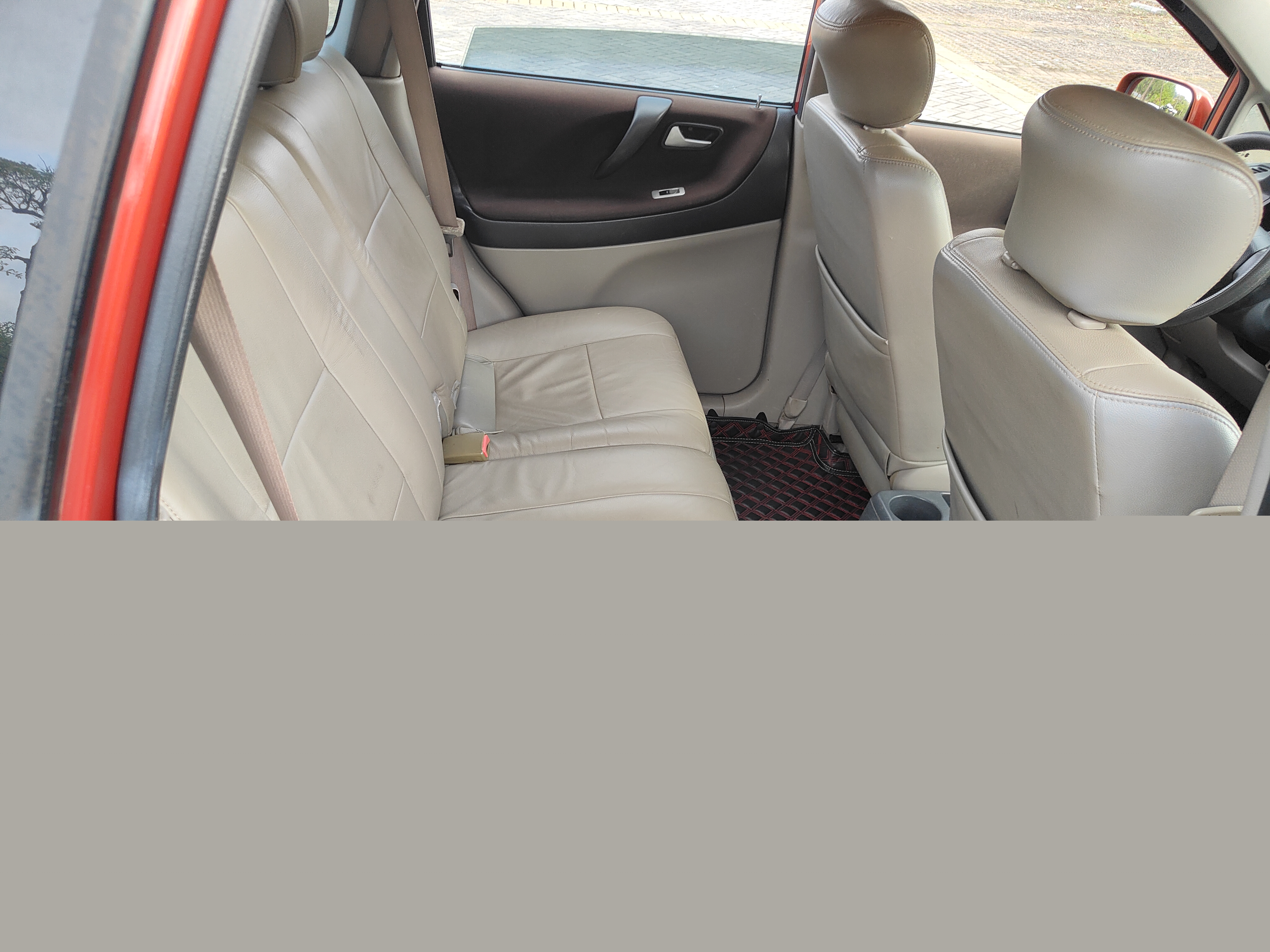 Suzuki Liana 2012 image de voiture #13