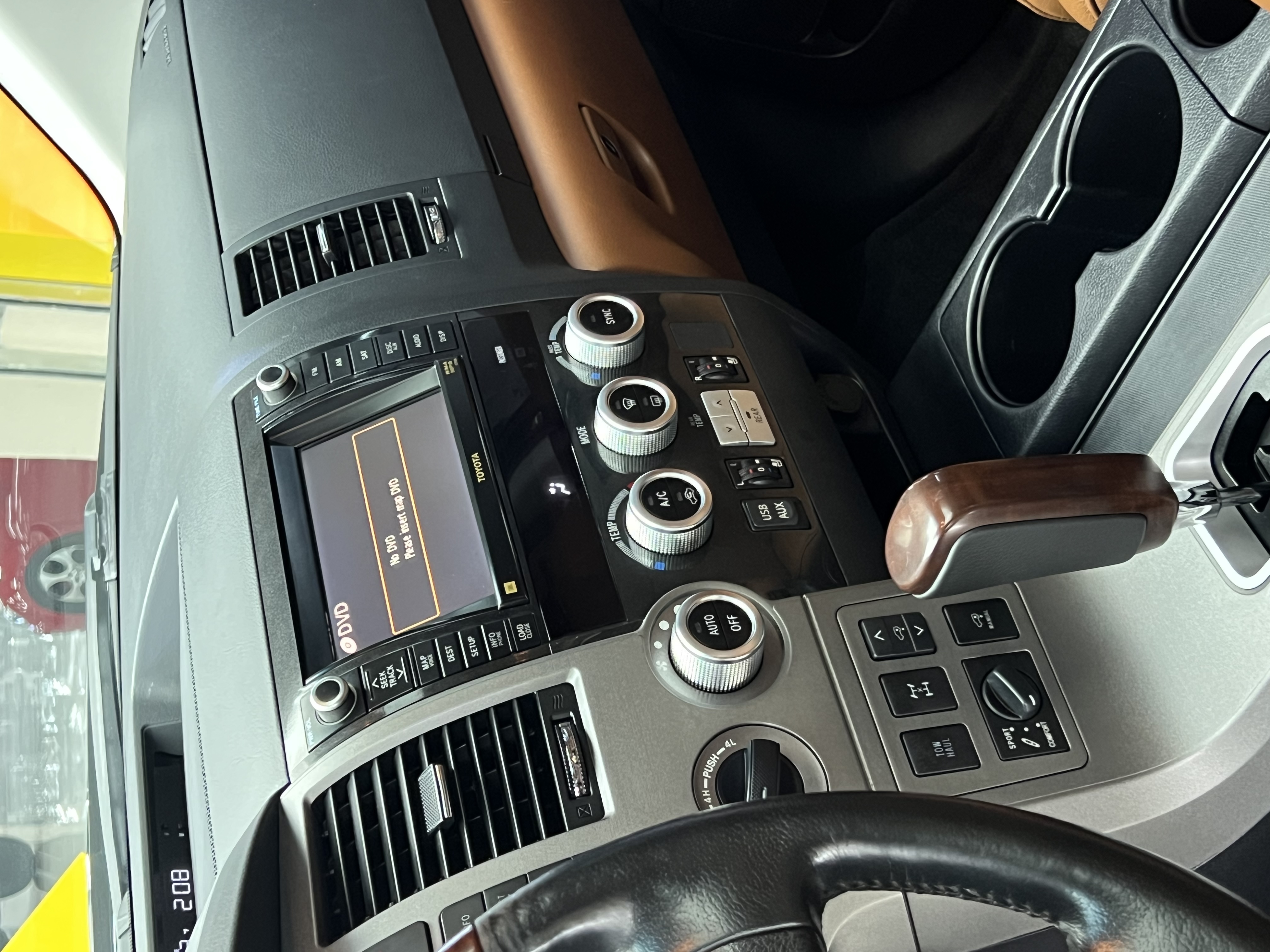 丰田 红杉 2011 汽车图片 #13