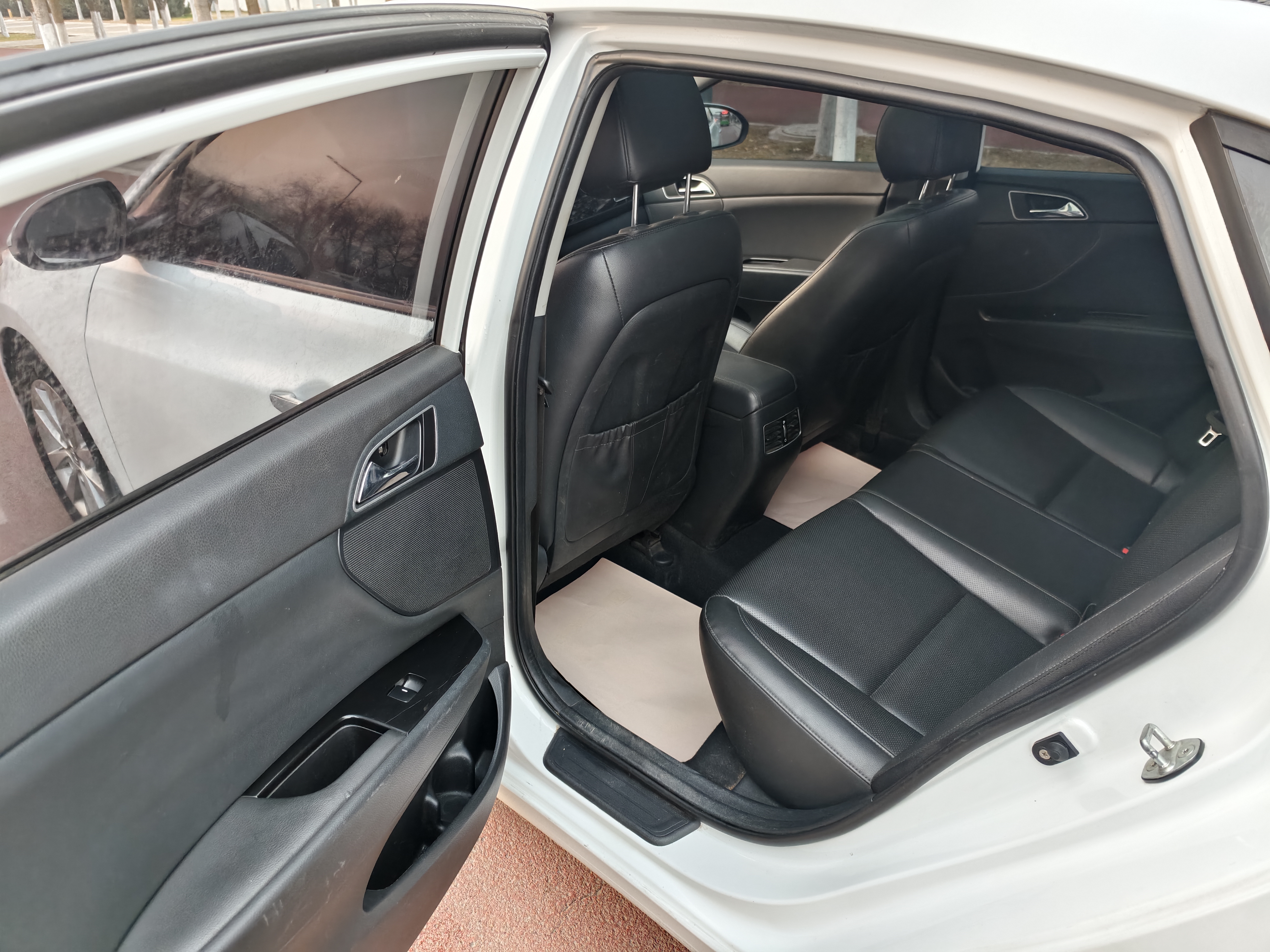 Hyundai Mistra 2015 #13 Hyundai Mistra 2015 car image #13