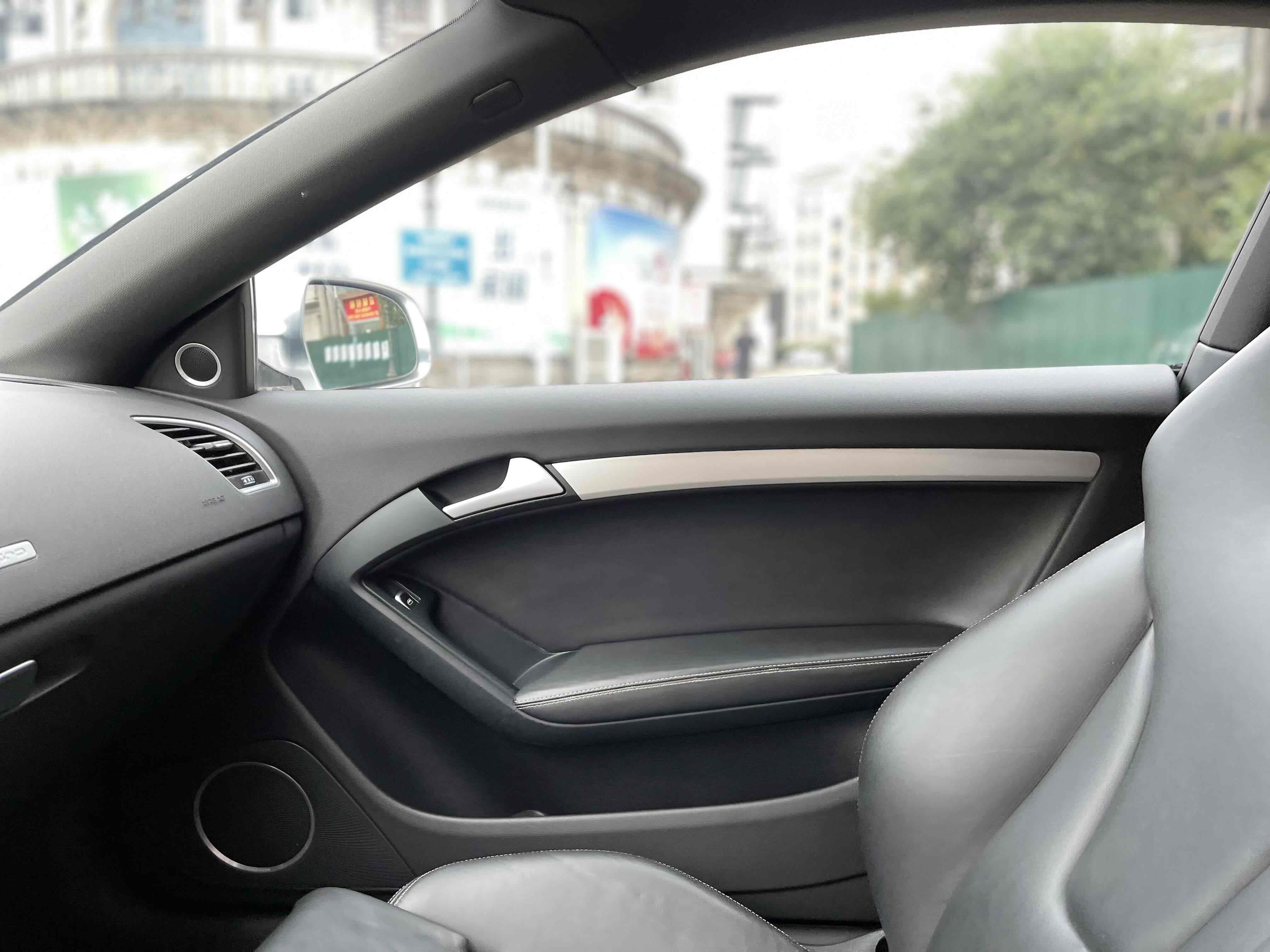 Audi S5 2013 car image #13