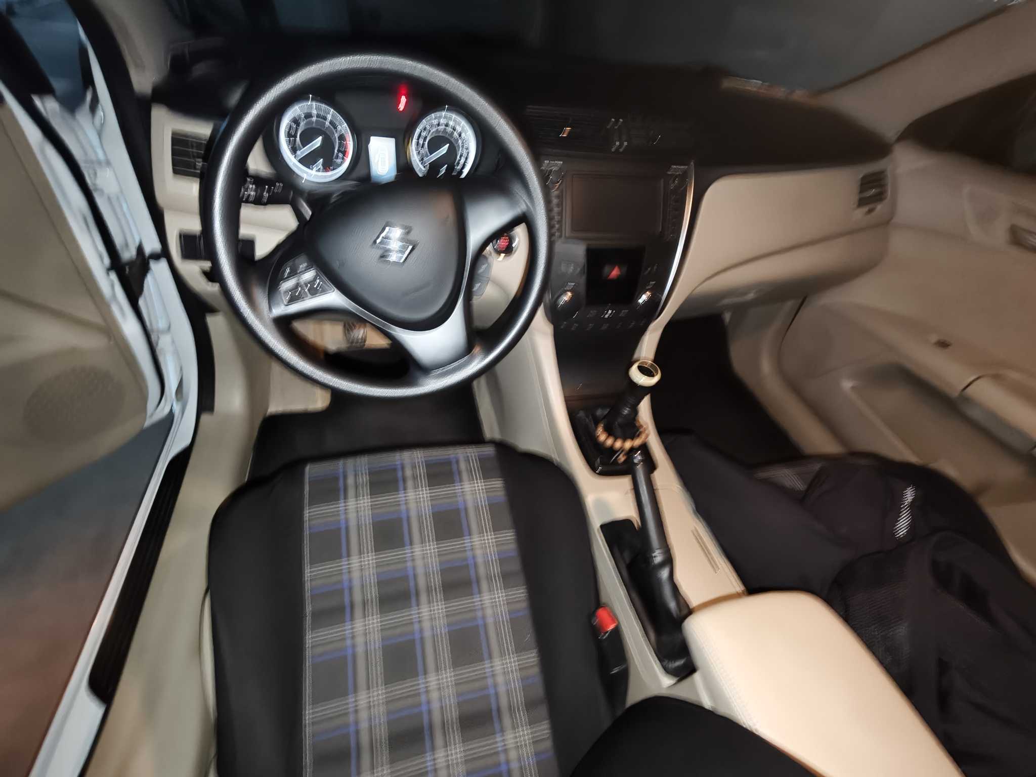 Suzuki Kizashi 2014 изображение автомобиля #13