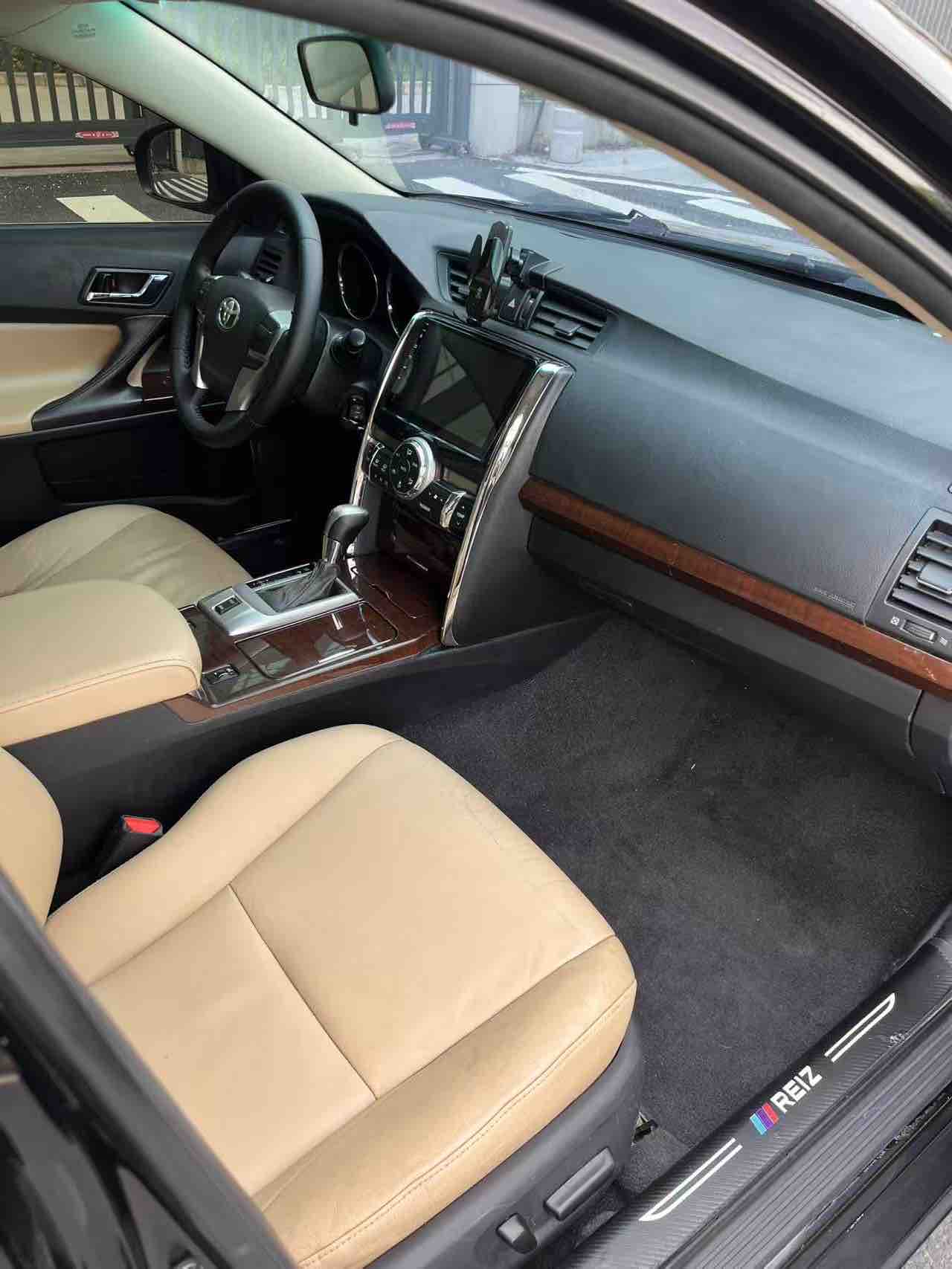 Toyota Reiz 2014 صورة سيارة #13