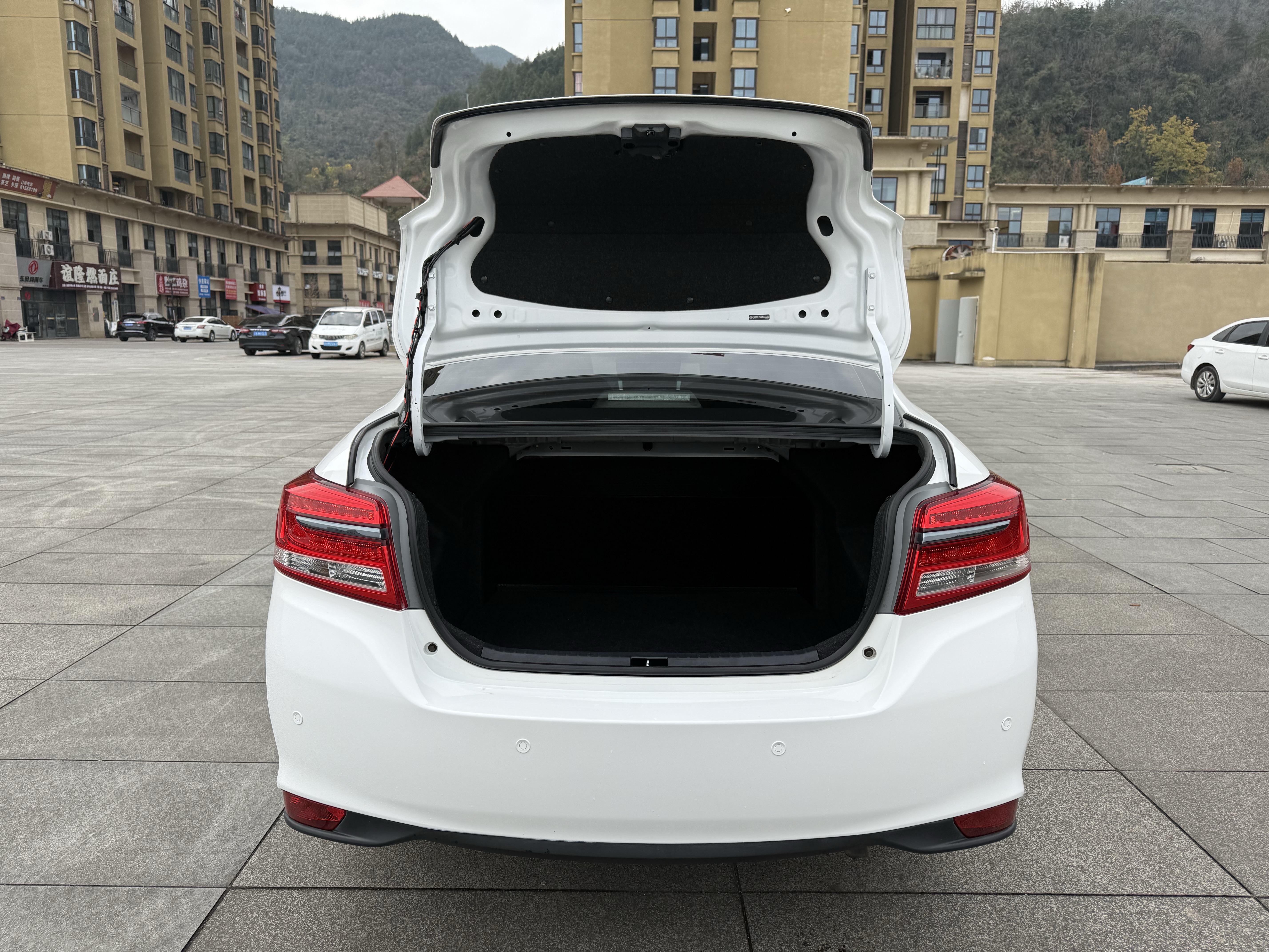 Yaris L Zhixiang 2019 #13 Yaris L Zhixiang 2019 car image #13