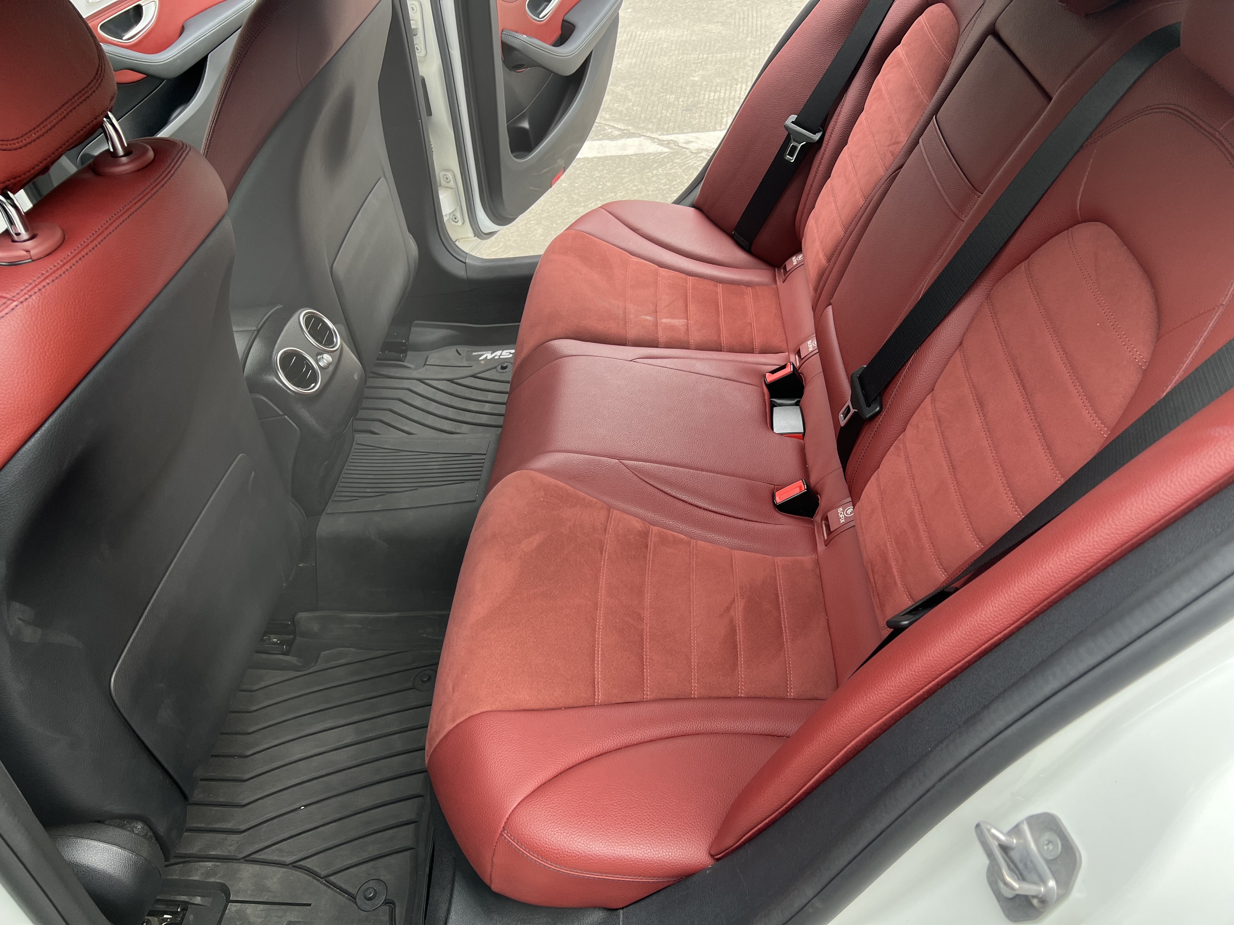 Mercedes-Benz C Class 2017 car image #13