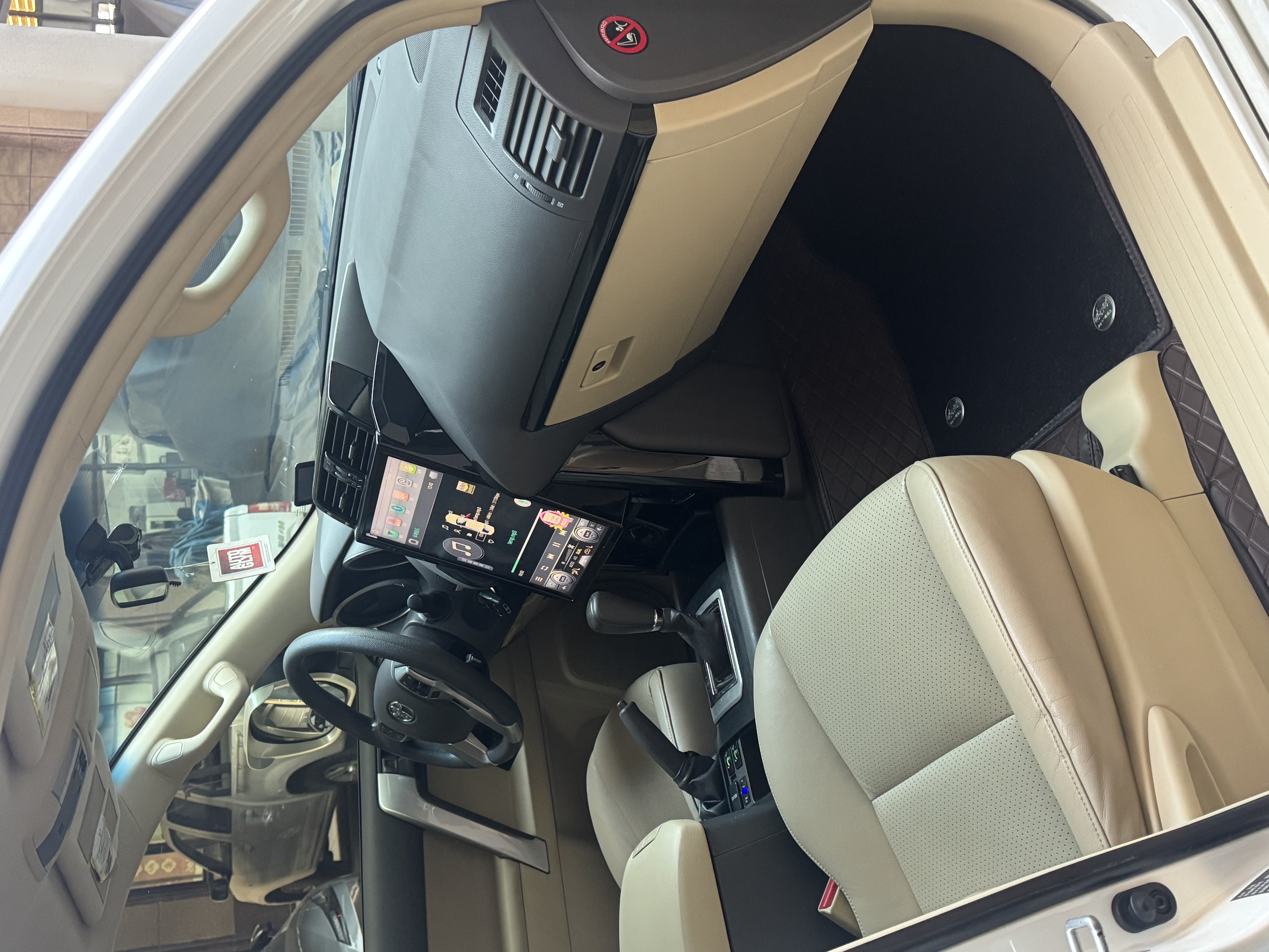 Toyota Land Cruiser Prado 2017 car image #13